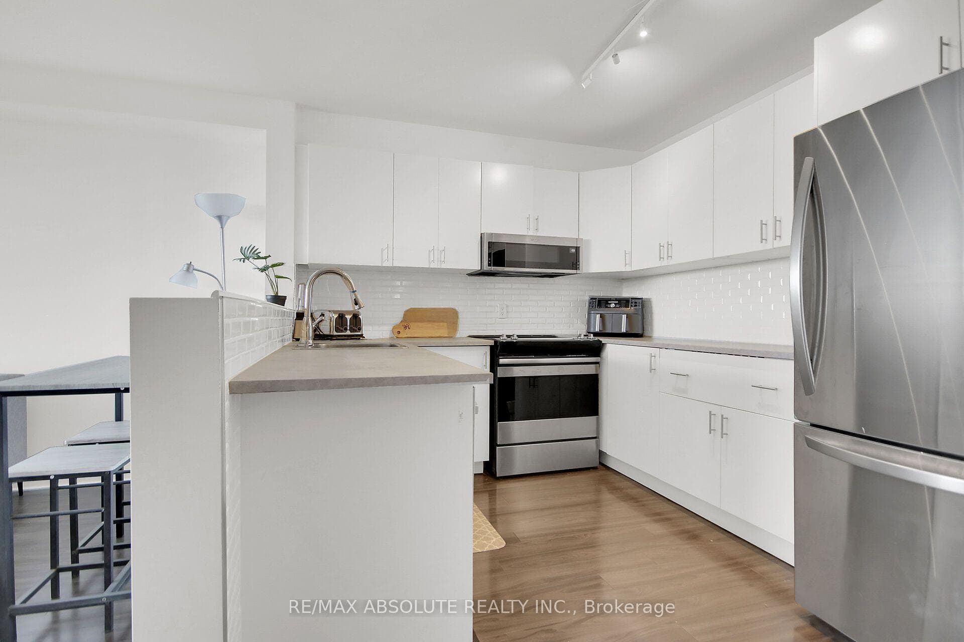 1380 Prince Of Wales Drive Unit 1403 photo 11