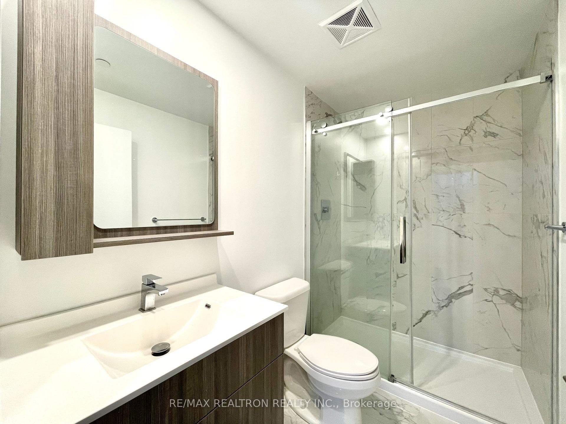 75 Canterbury Place Unit 1815 photo 14