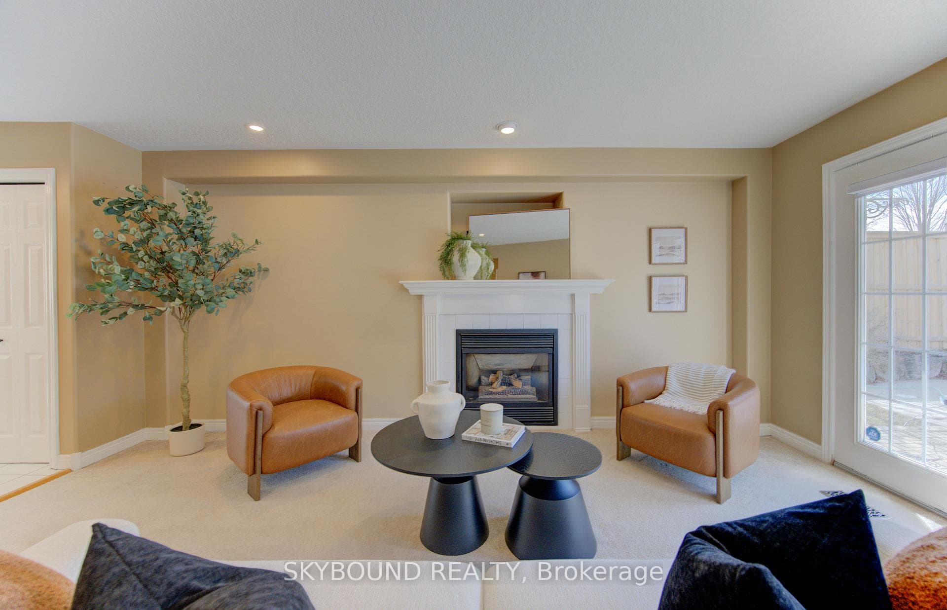 179 Bridgewater Crescent photo 9