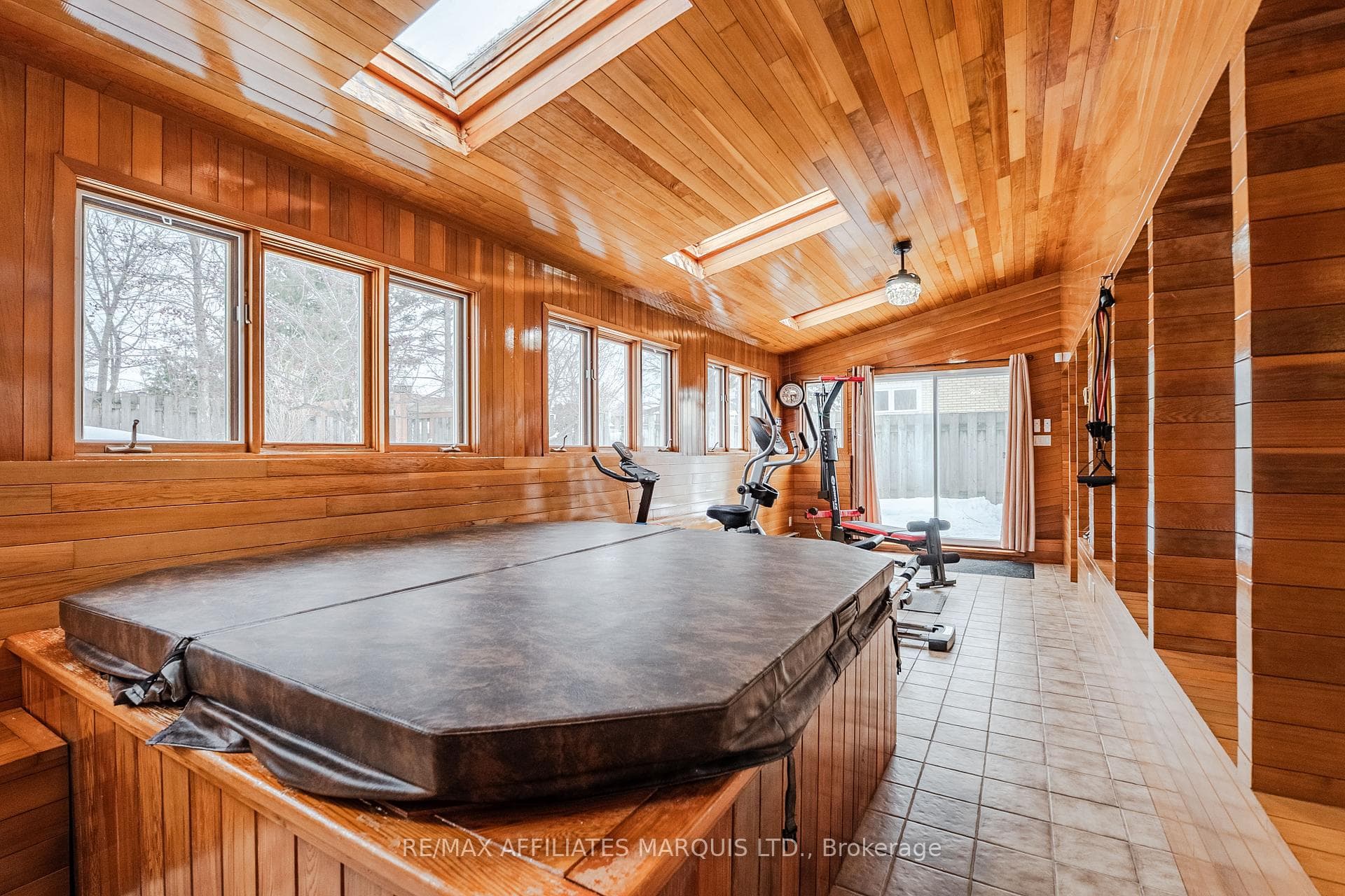 219 Pescod Avenue photo 17