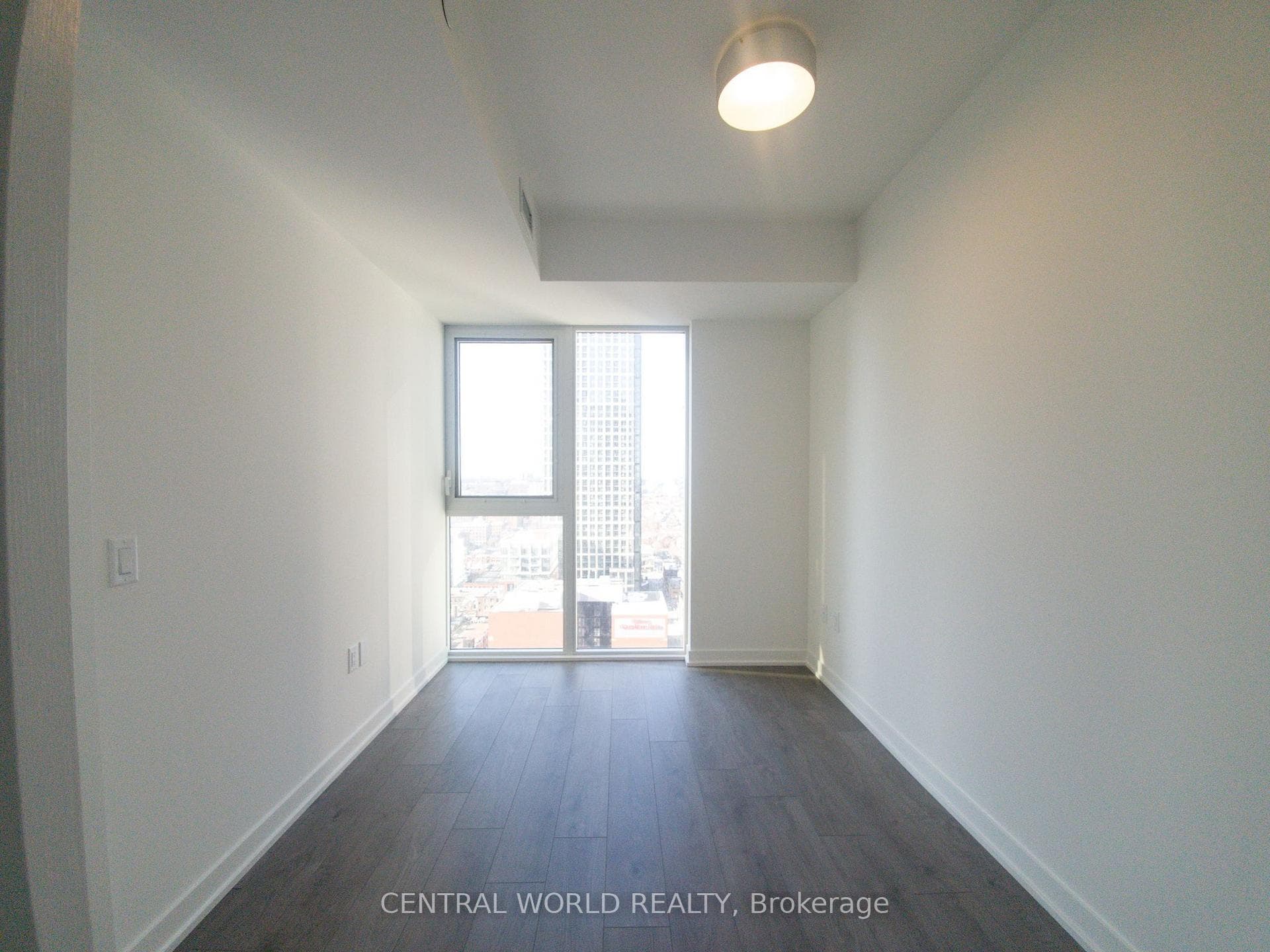357 KING Street Unit 2402 photo 6