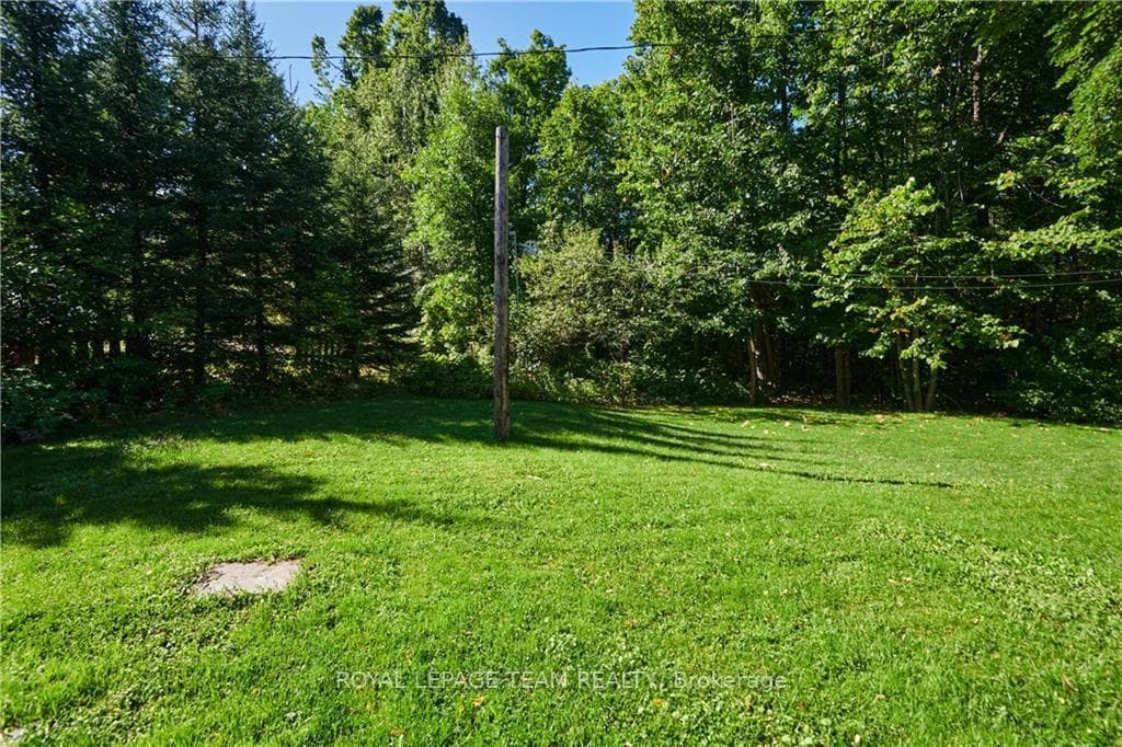 516 HEATHER Place photo 25