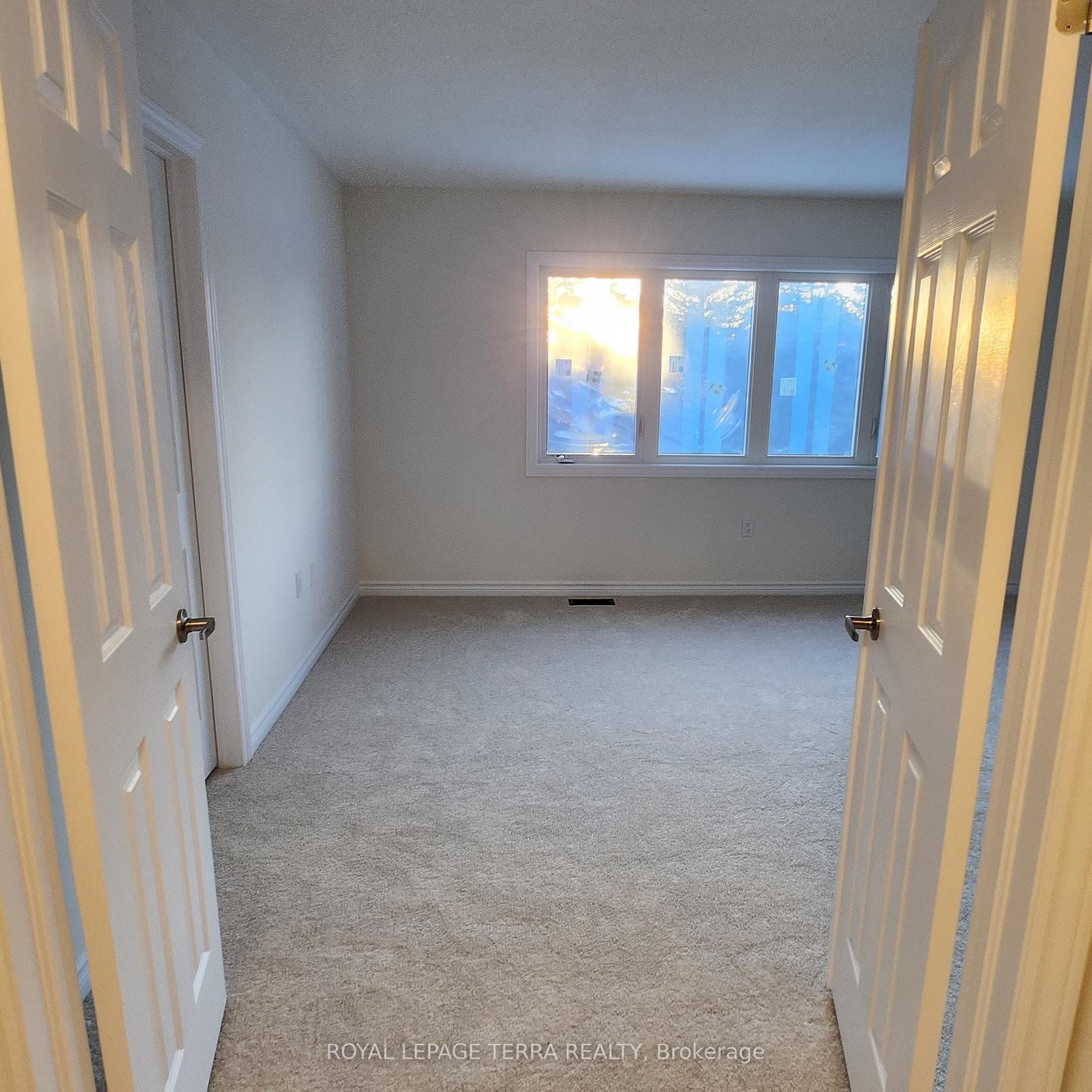 338 Fleetwood Drive photo 28
