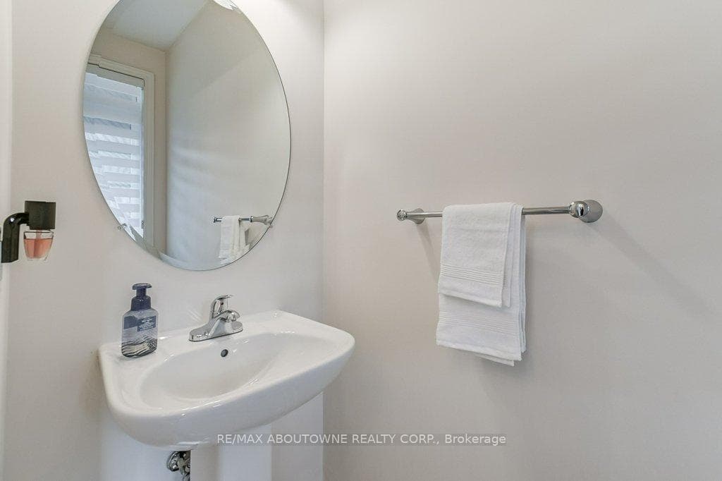 7 Beasley Grove photo 8