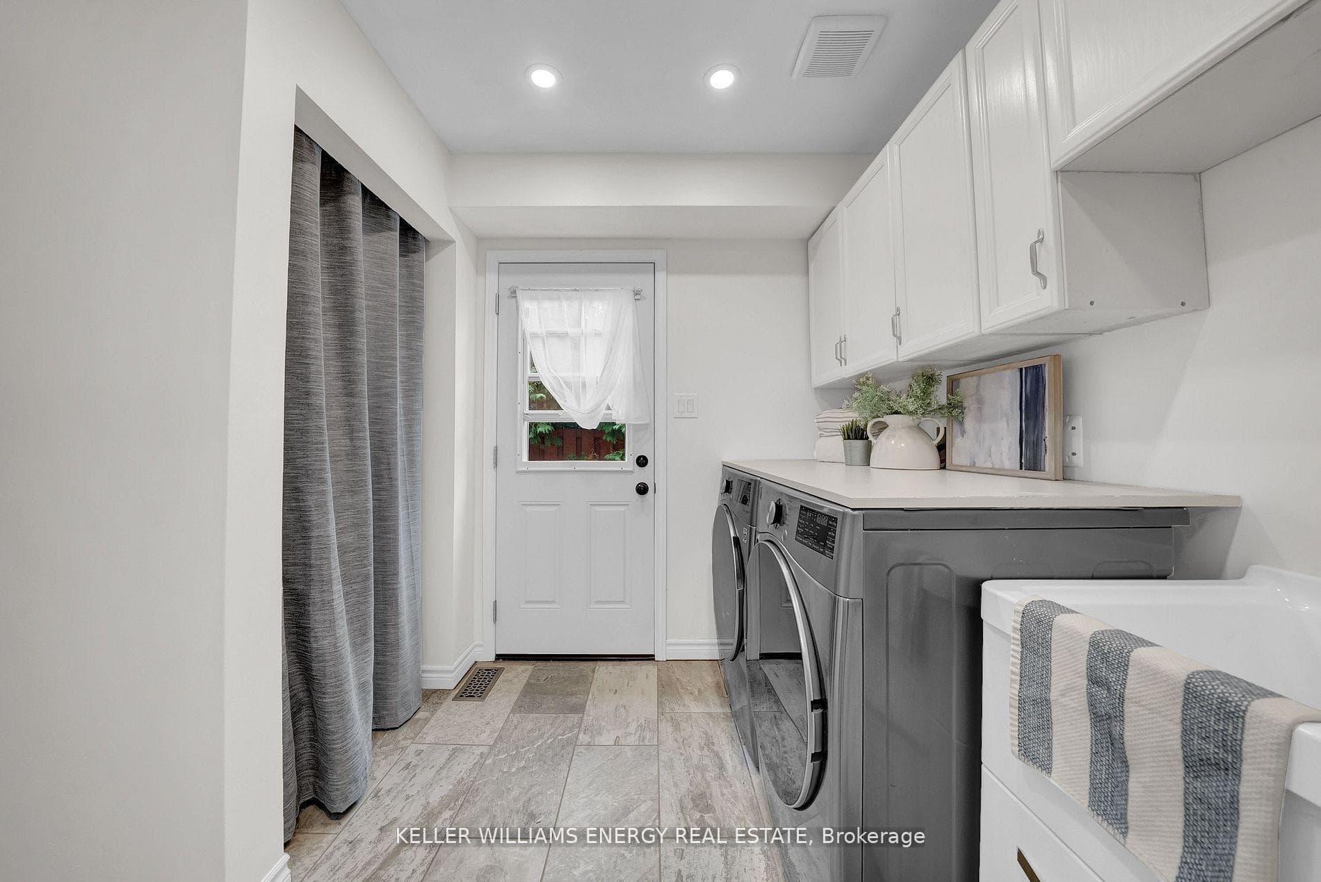 44 Rutherford Drive photo 24