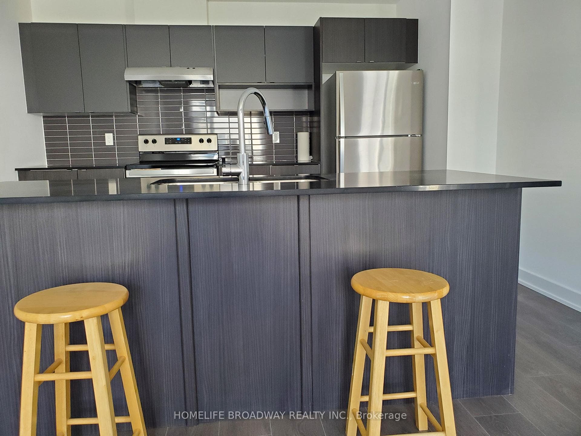 1121 Cooke Boulevard Unit 33 photo 8