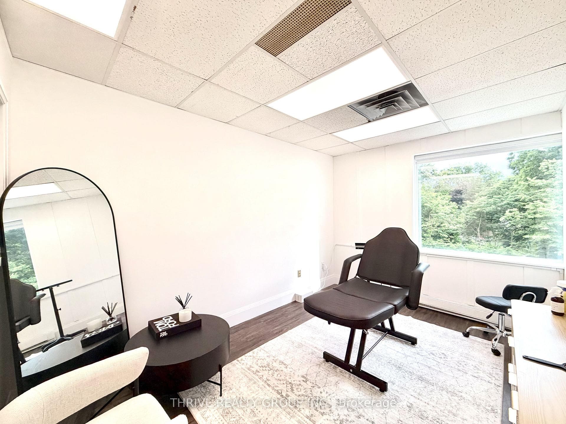 1288 Commissioners Road Unit A photo 2