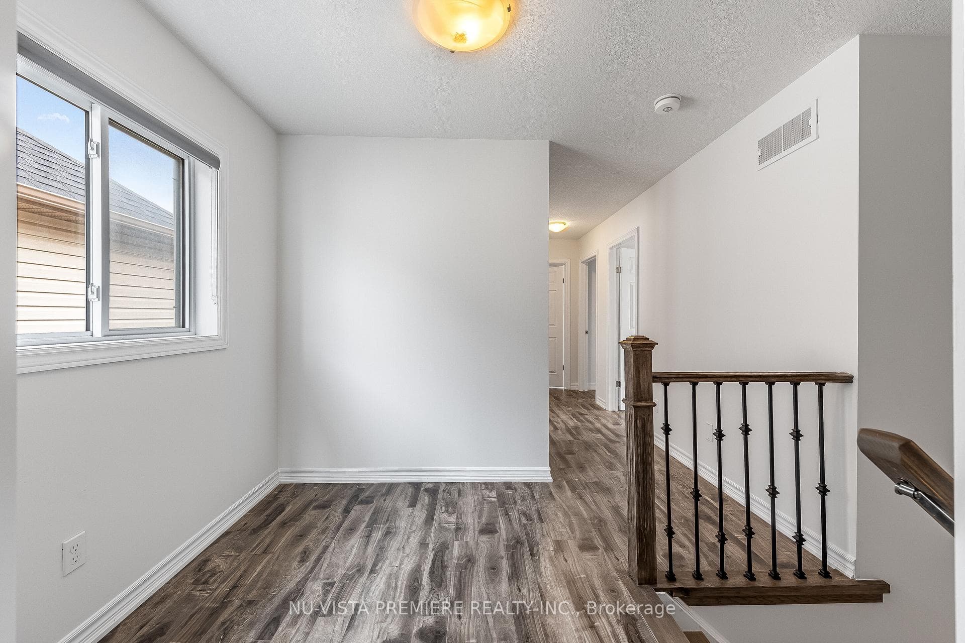 3238 Turner Crescent photo 18
