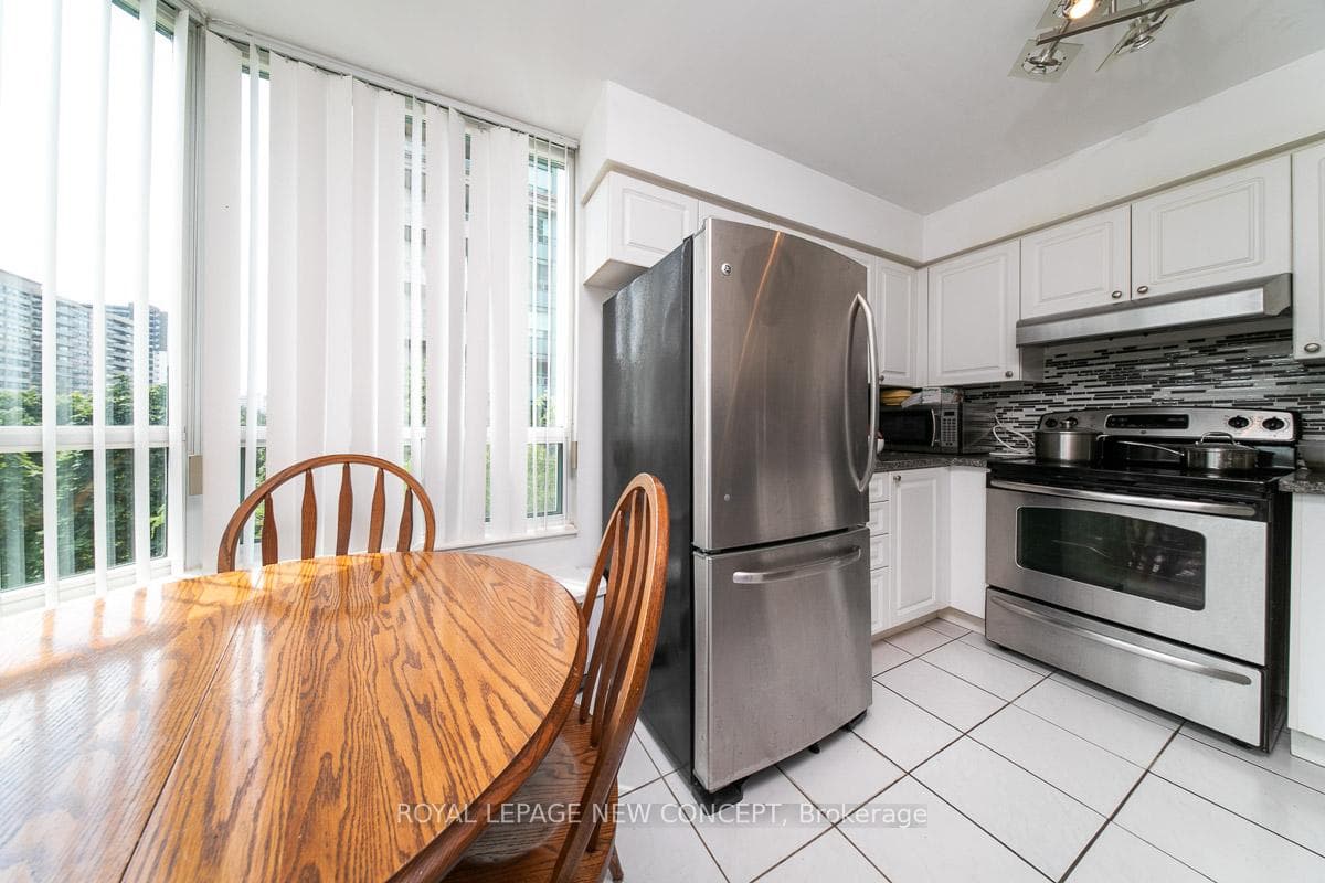5 Emerald Lane Unit 311 photo 3