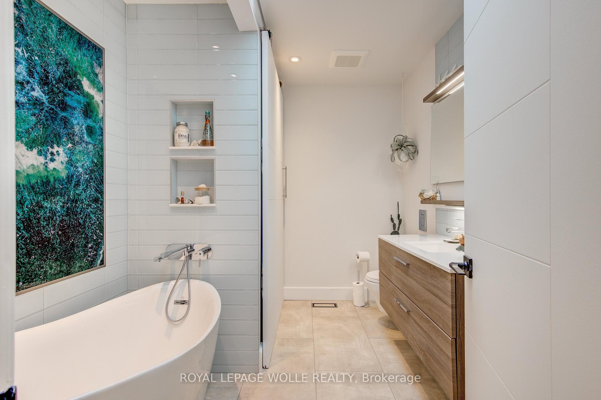 112 Mitchell Street photo 22
