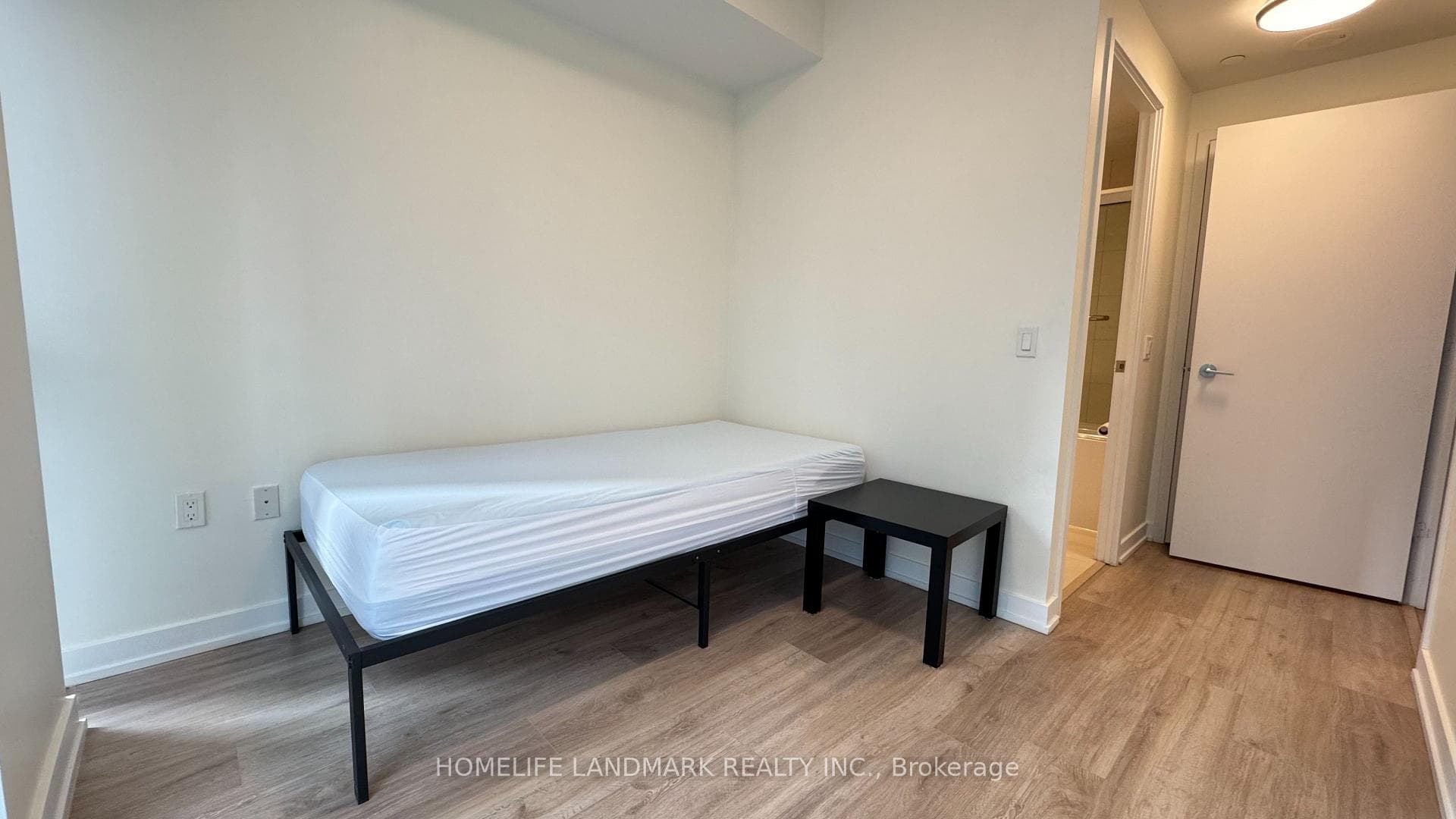 1 Yorkville Avenue Unit 601 photo 10