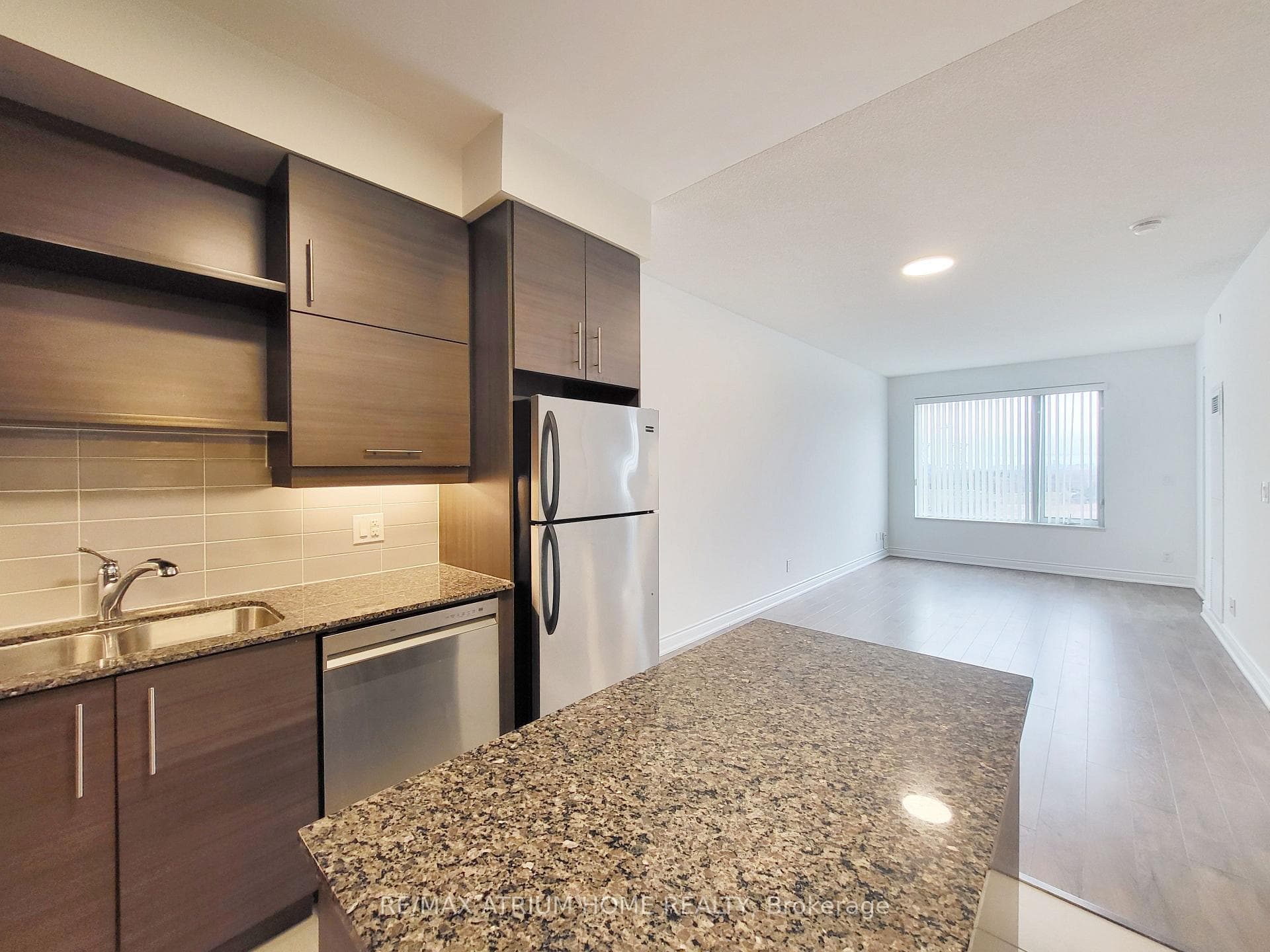 277 South Park Road Unit 1110 photo 5