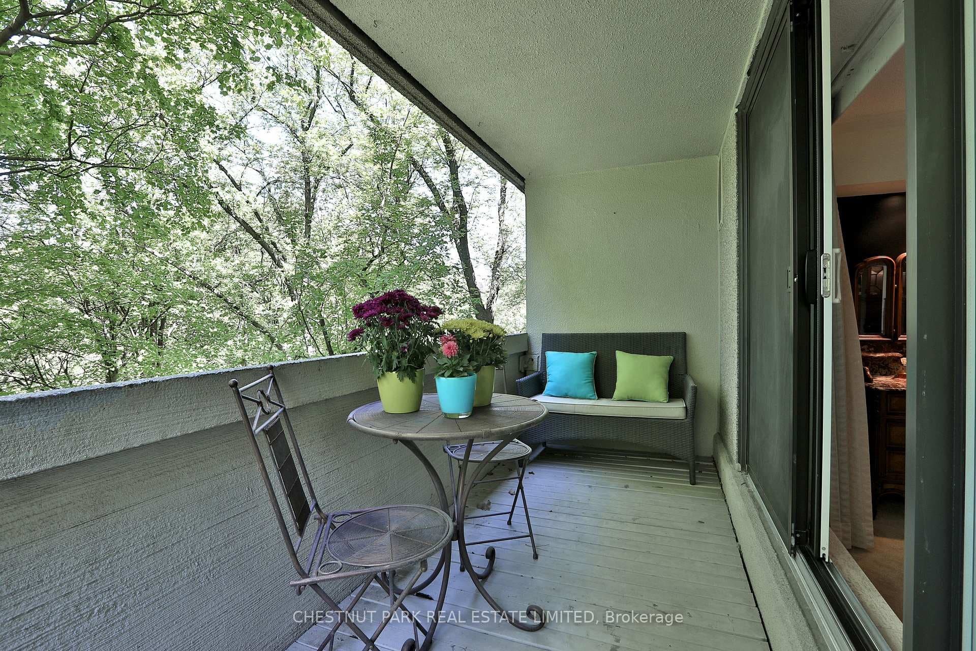 360 Bloor Street Unit R101 photo 33