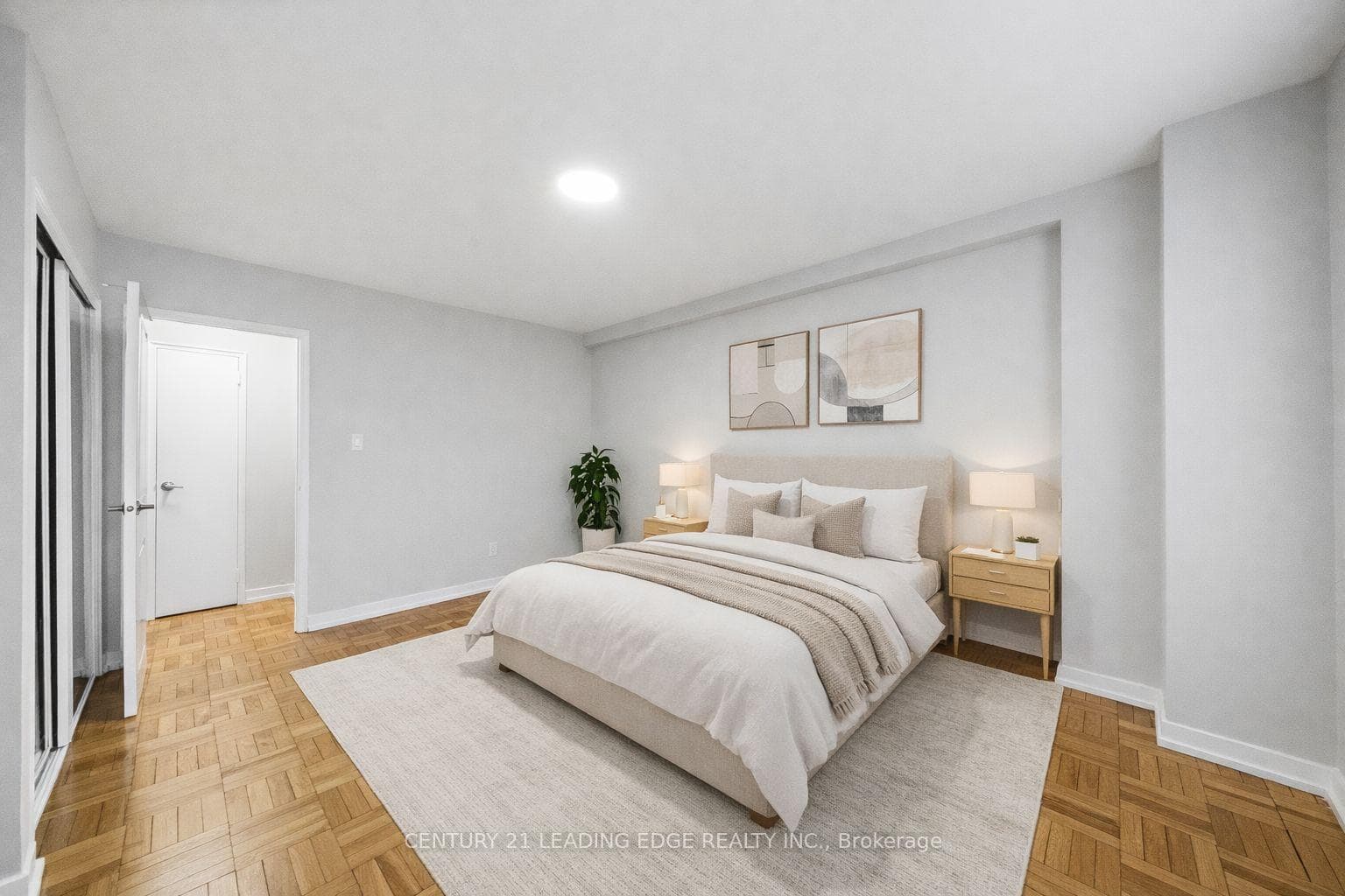103 Avenue Road Unit 311 photo 11