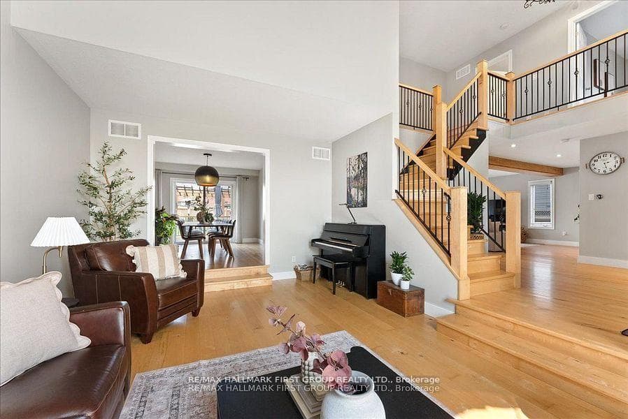73 Springdale Drive photo 18