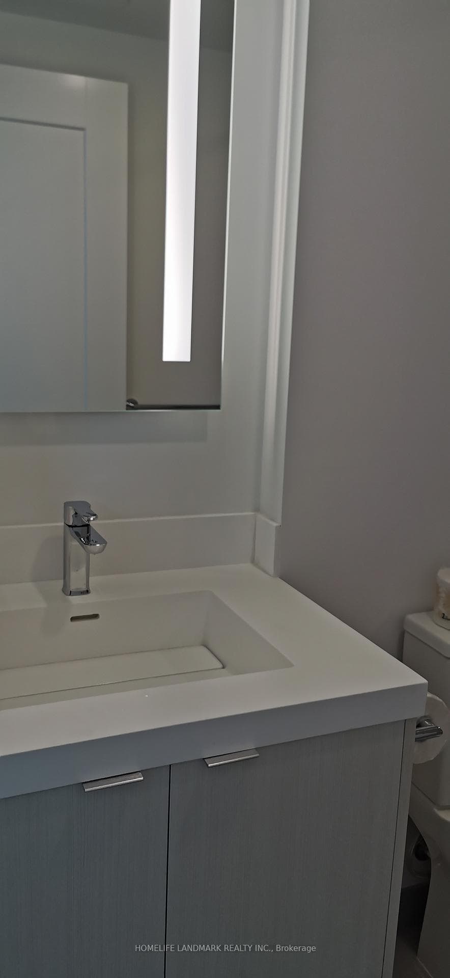 30 Inn On The Park Drive Unit 219 photo 11