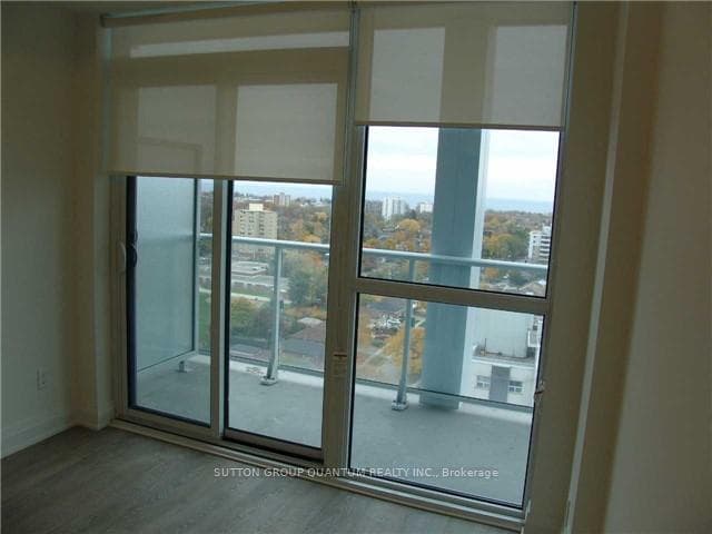 55 Speers Road Unit 1406 photo 17
