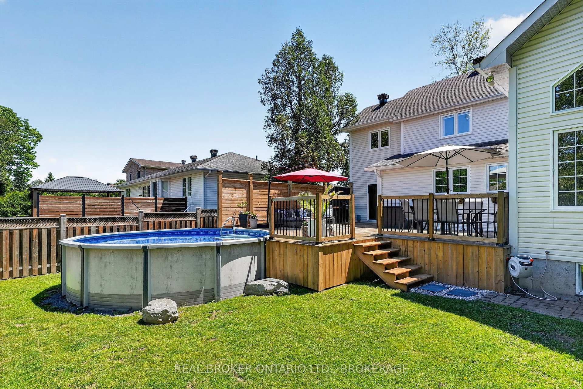 71 Hickory Street photo 33