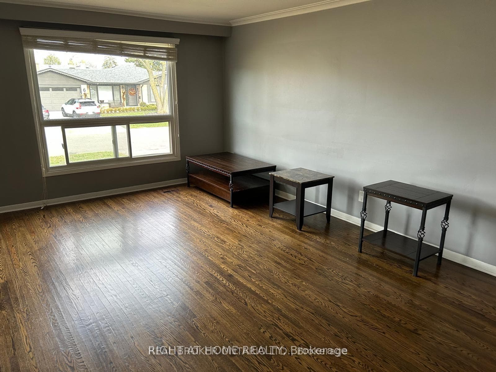 5 Caldwell Crescent Unit Room 2 photo 8