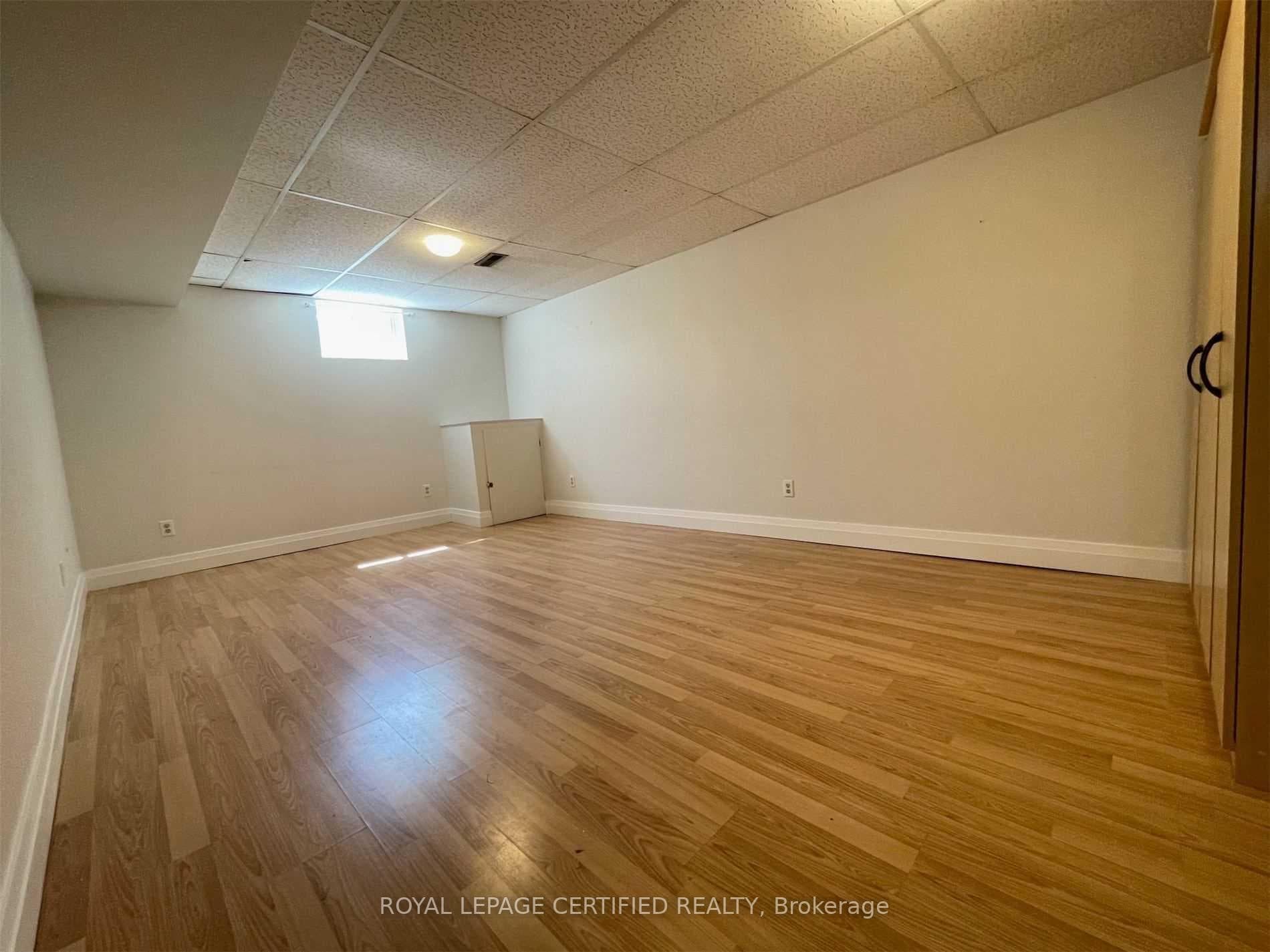 624 College Avenue photo 16