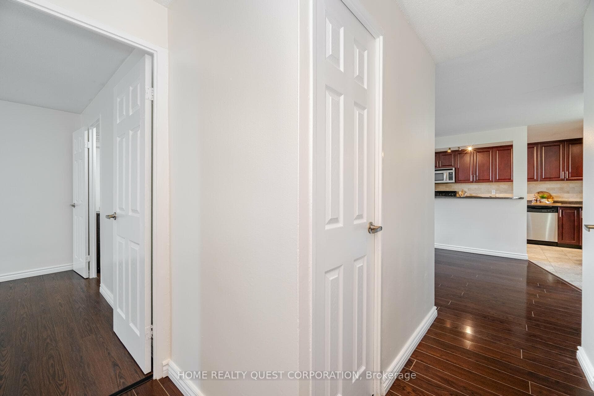 3120 Kirwin Avenue Unit 403 photo 13