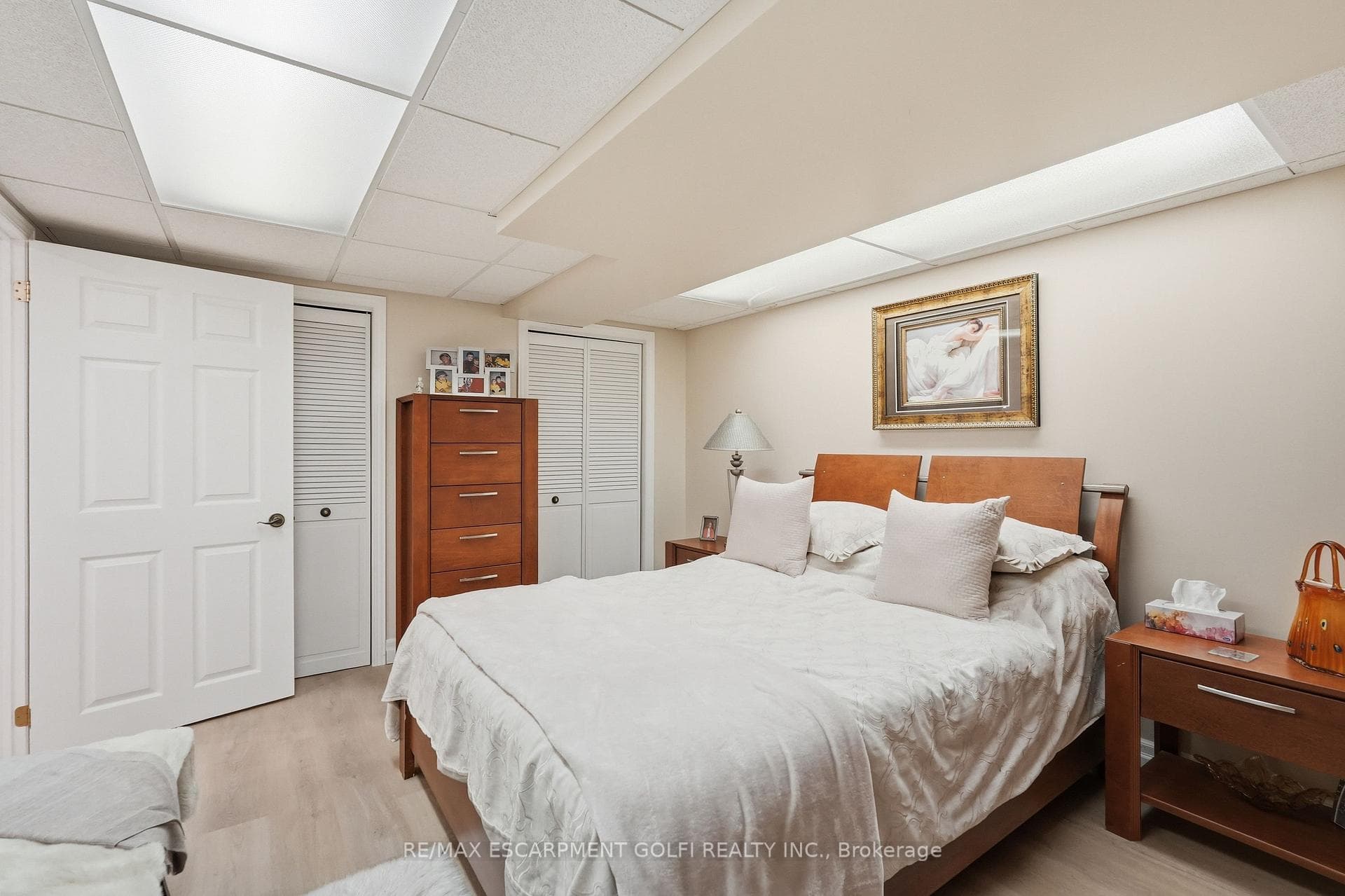 12 Cheval Drive photo 35