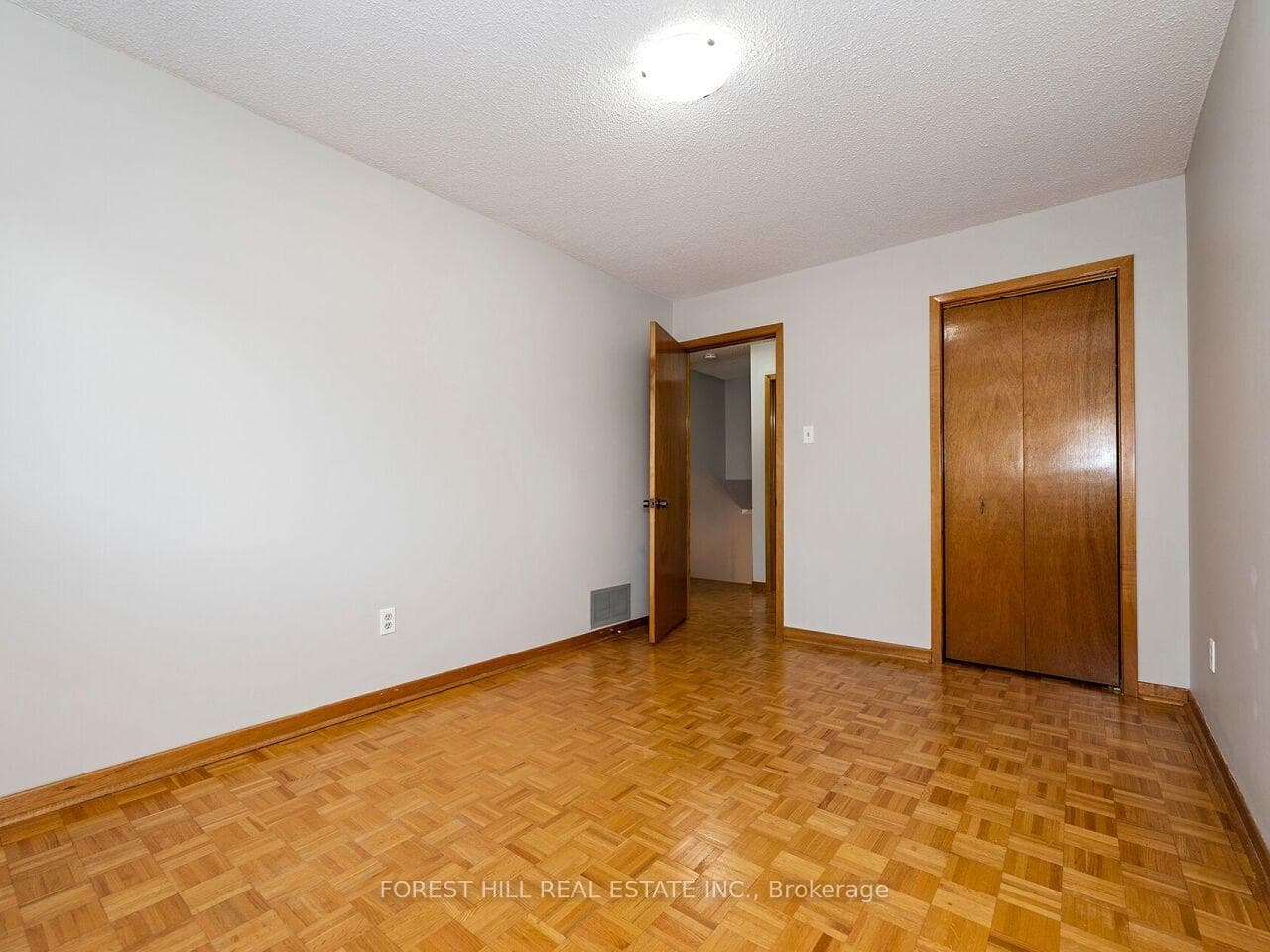 6193 Montevideo Road photo 15