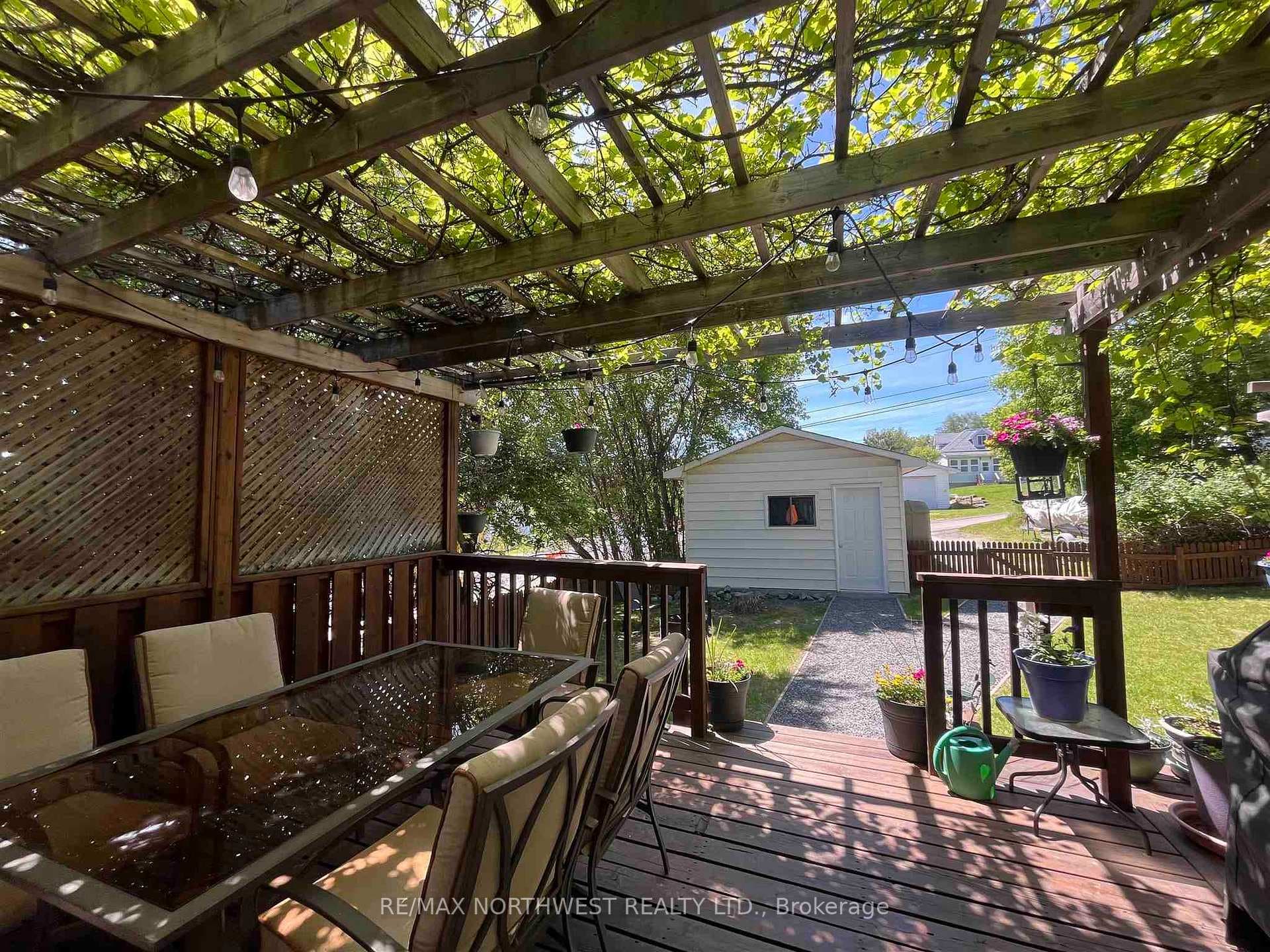 102 Rupert Road photo 5