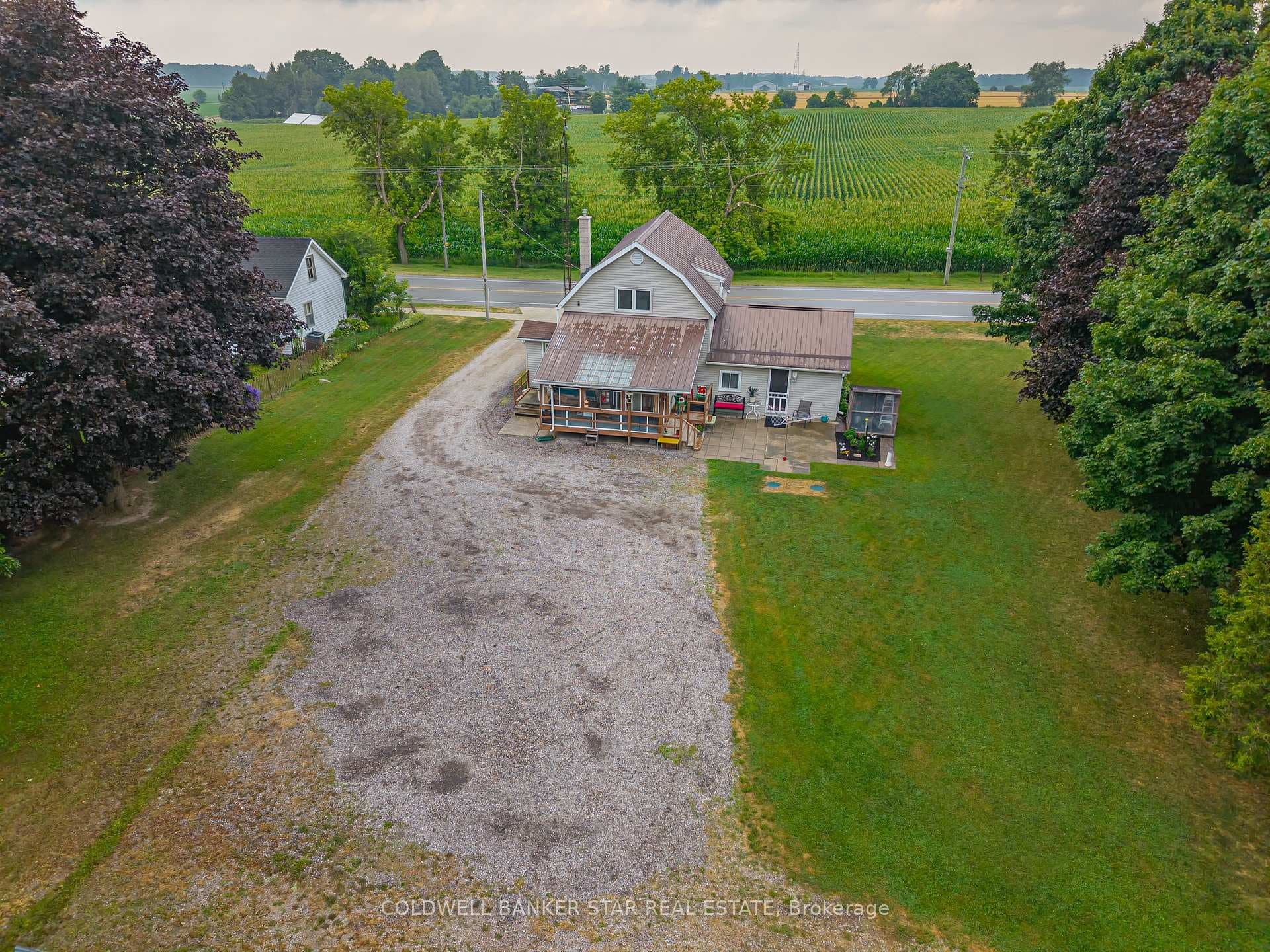 923272 Road 92 Road photo 40