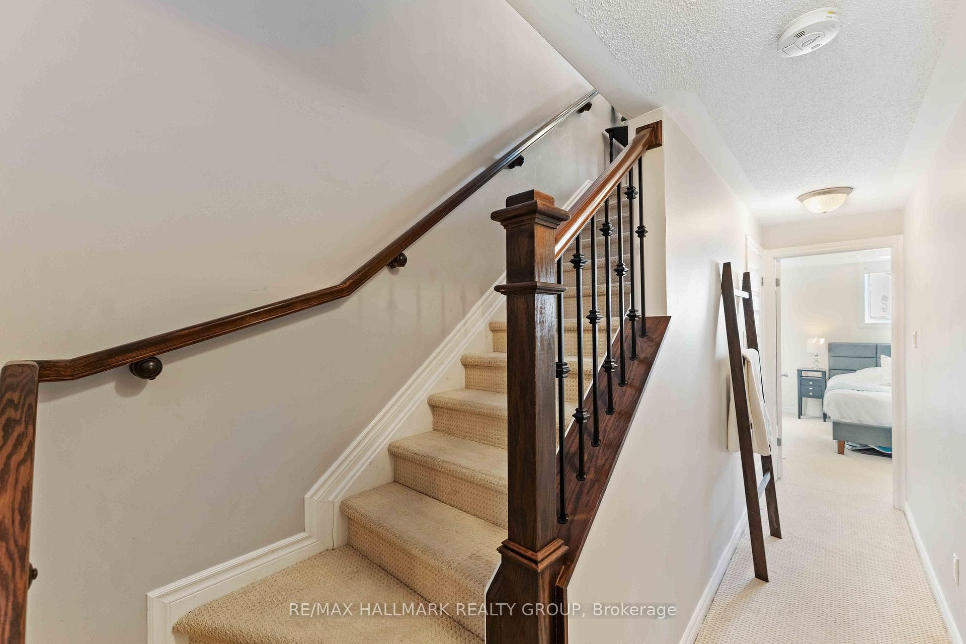 792 Lakeridge Drive photo 14