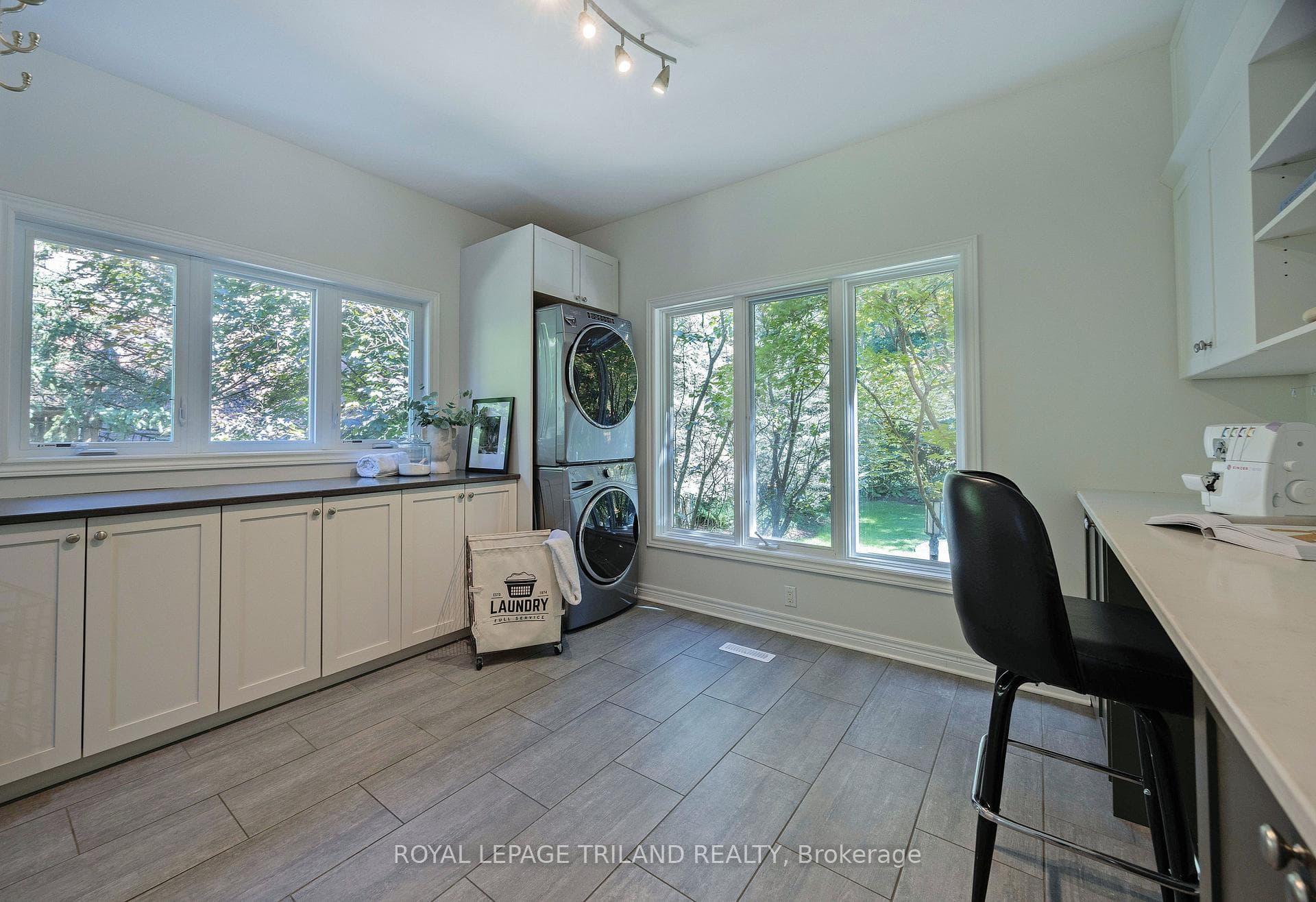 142 Fitzwilliam Boulevard photo 10