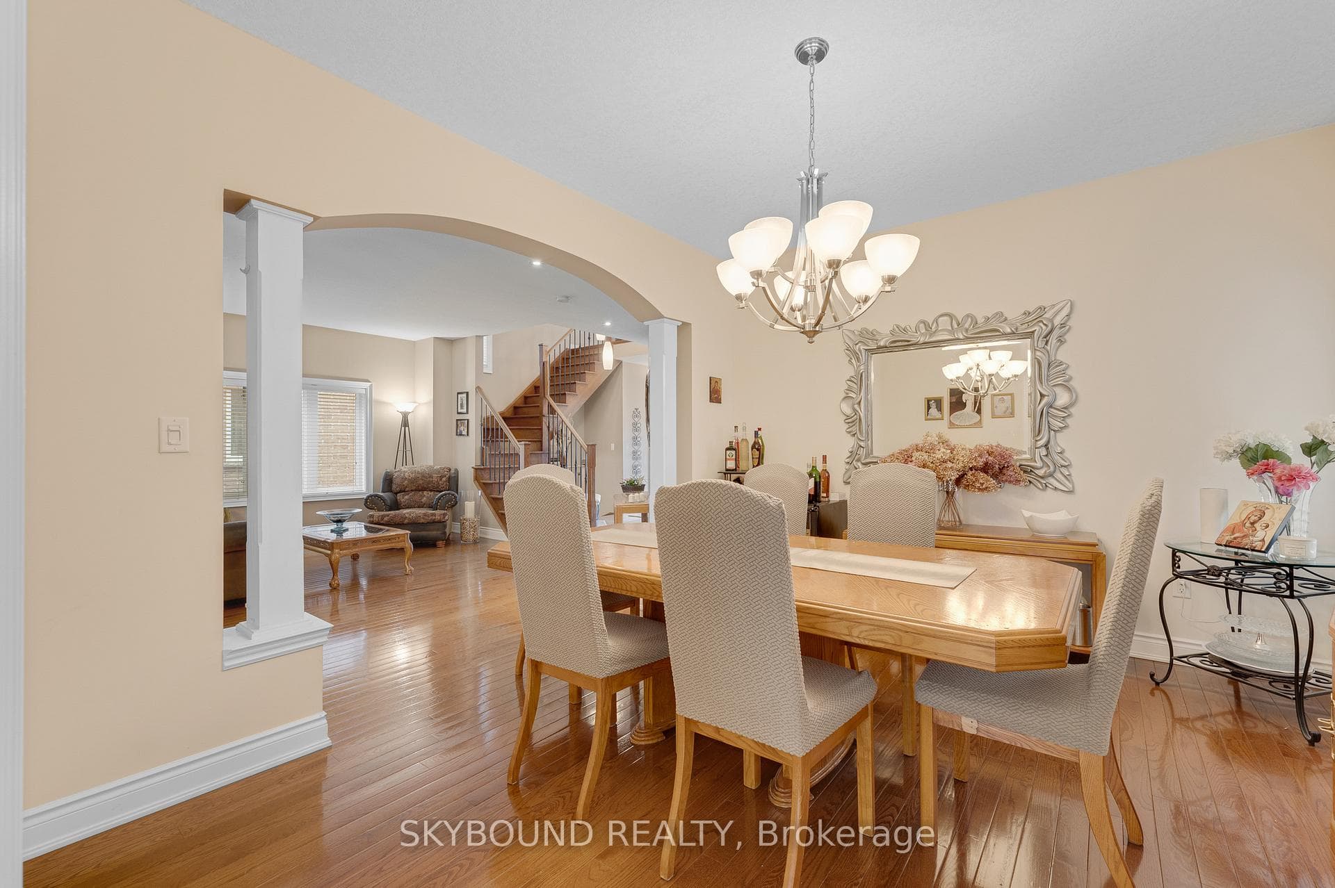 365 Valridge Drive photo 10