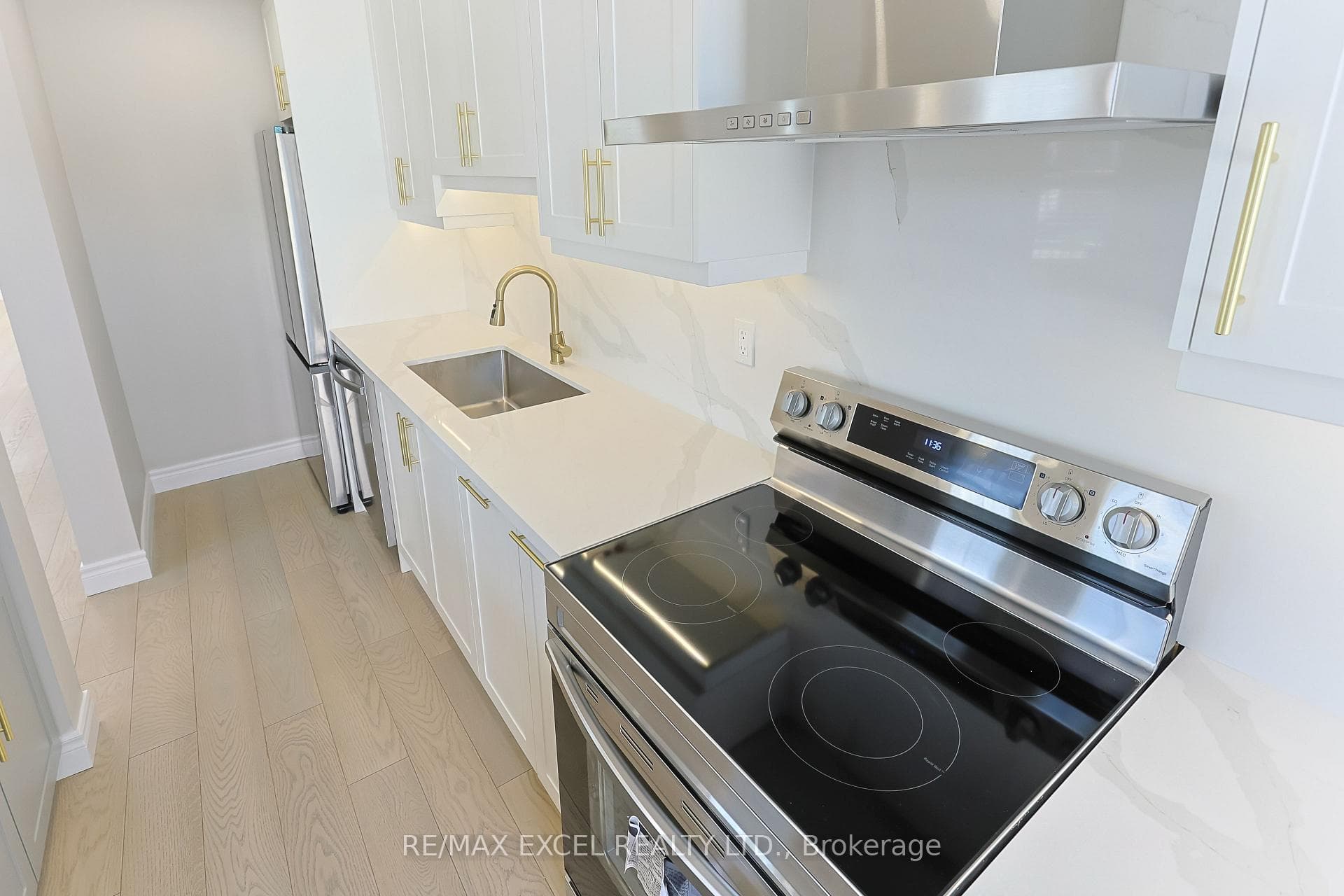 156 Riverlands Avenue photo 15