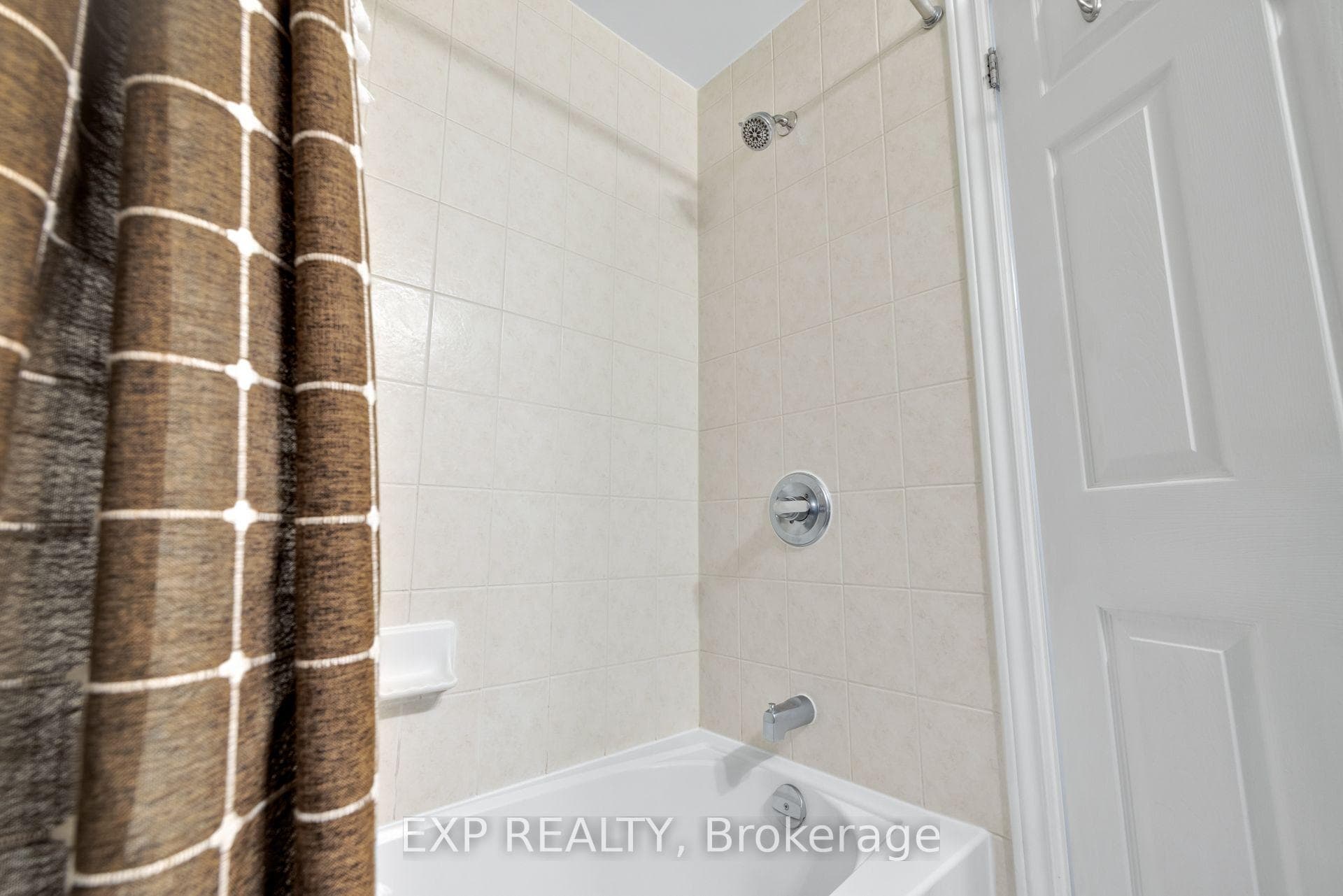 132 PASEO Private photo 30