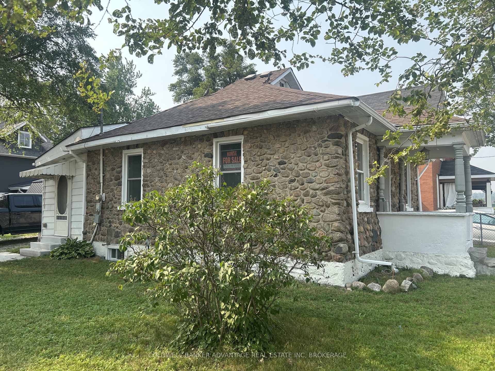 36 Sanford Street photo 2