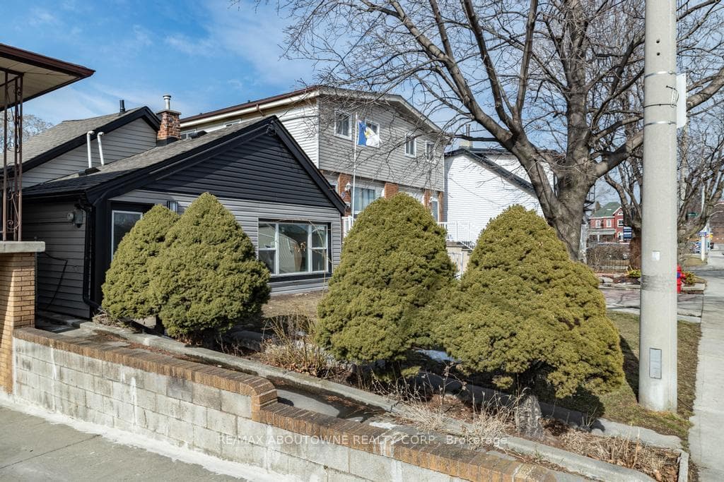 131 WEST Avenue photo 15