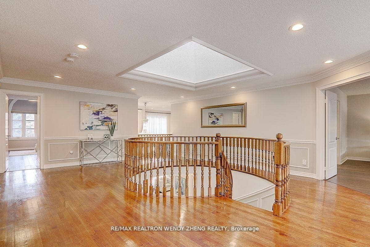 62 Black Walnut Crescent photo 21