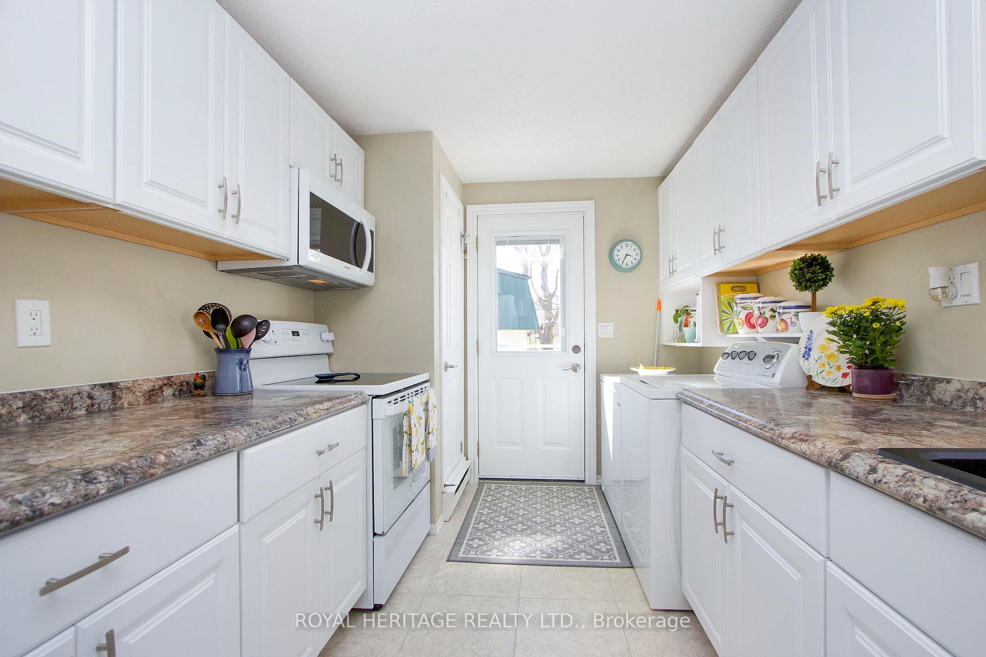 19 Cabot Court photo 14
