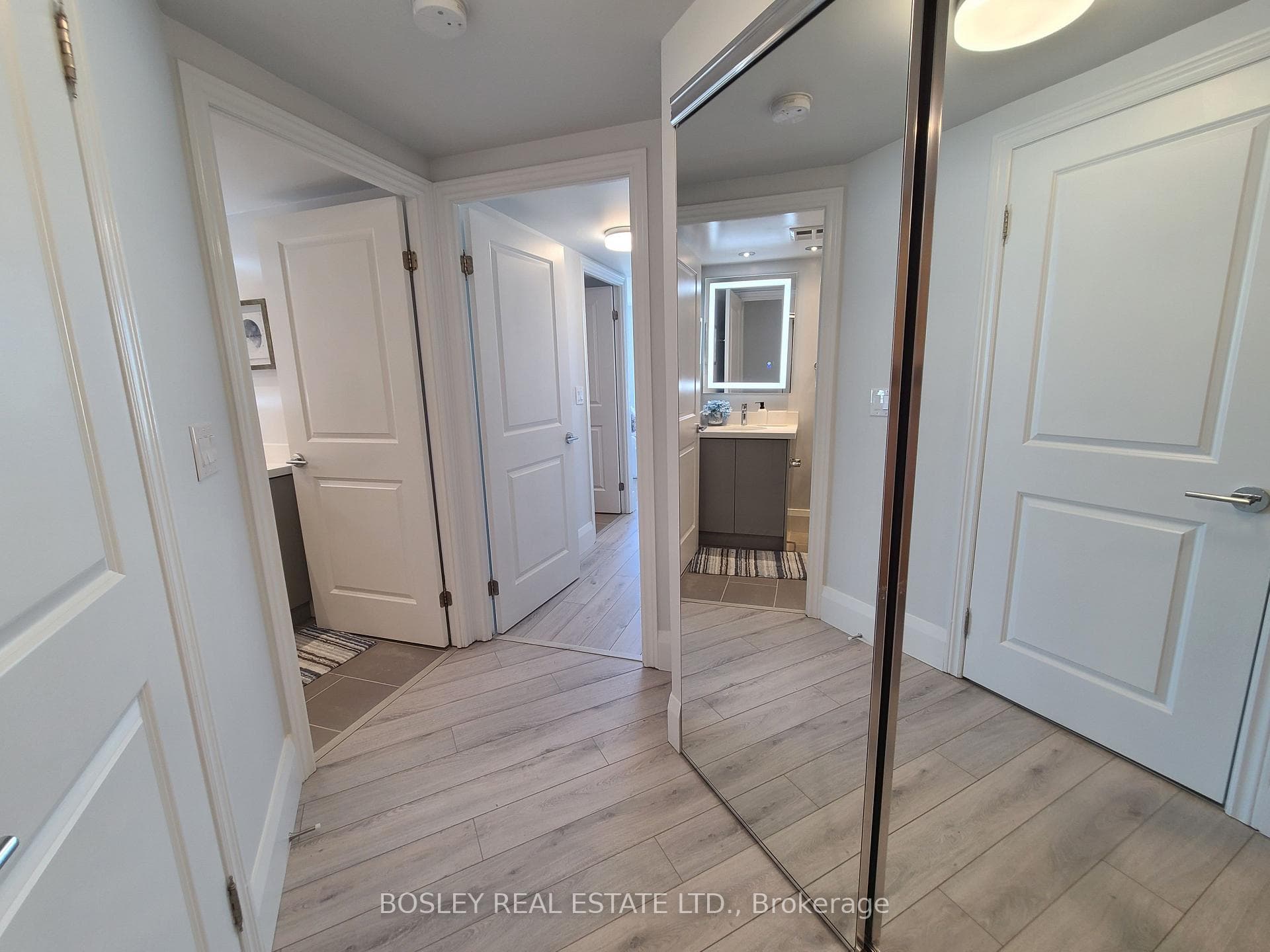 48 Suncrest Boulevard Unit 510 photo 19