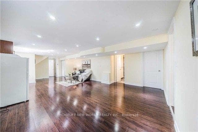 205 Pineway Boulevard Unit Basement photo 3