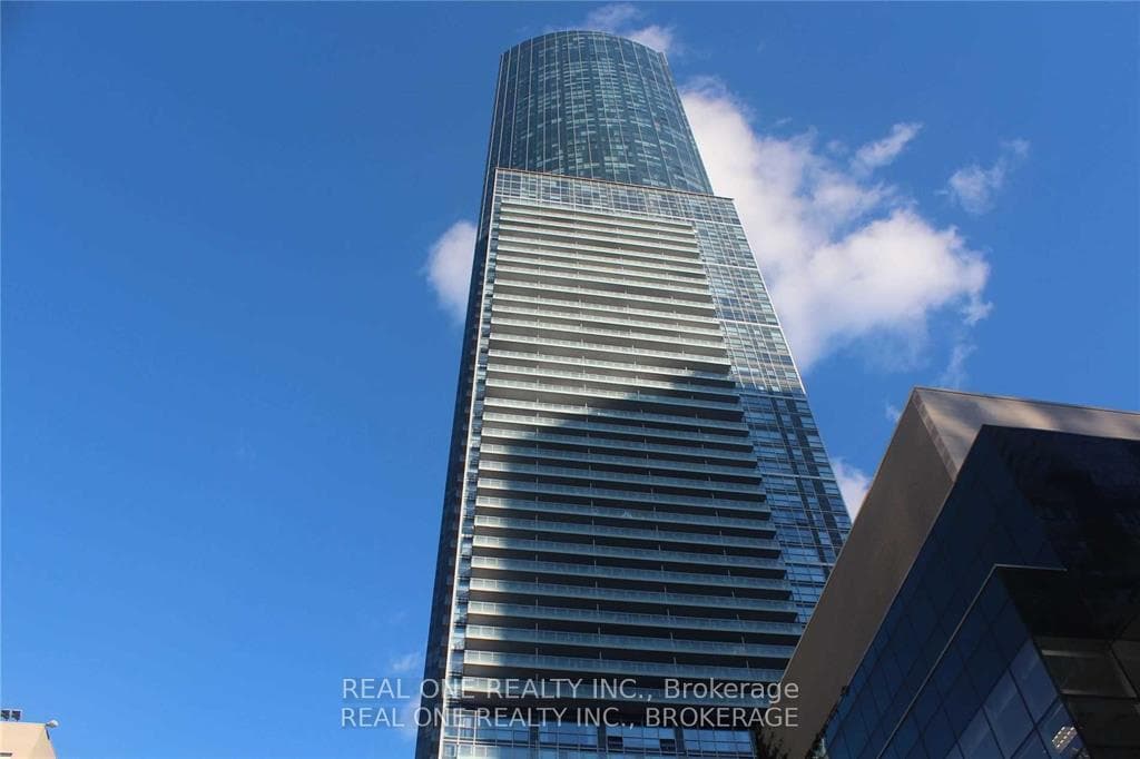 386 Yonge Street Unit 4010 photo 1