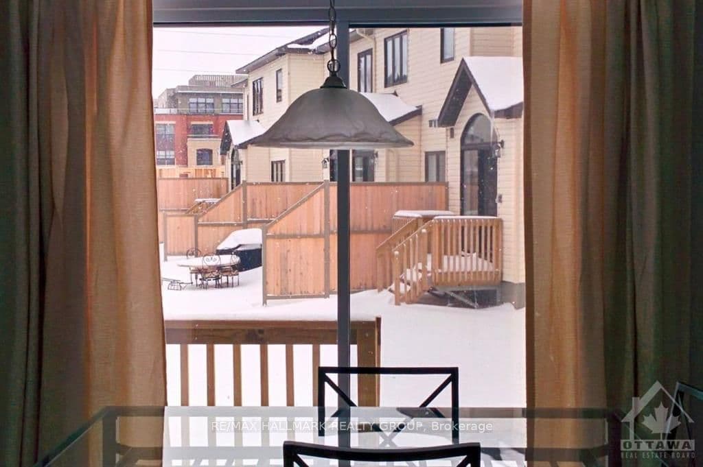 329 TOURMALINE Crescent photo 8