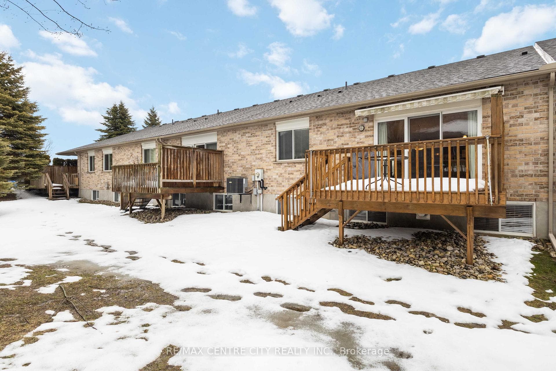 620 Thistlewood Drive Unit 10 photo 45