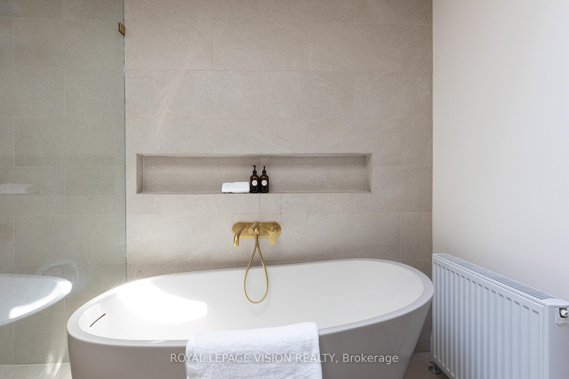 221 Bedford Park Avenue photo 30