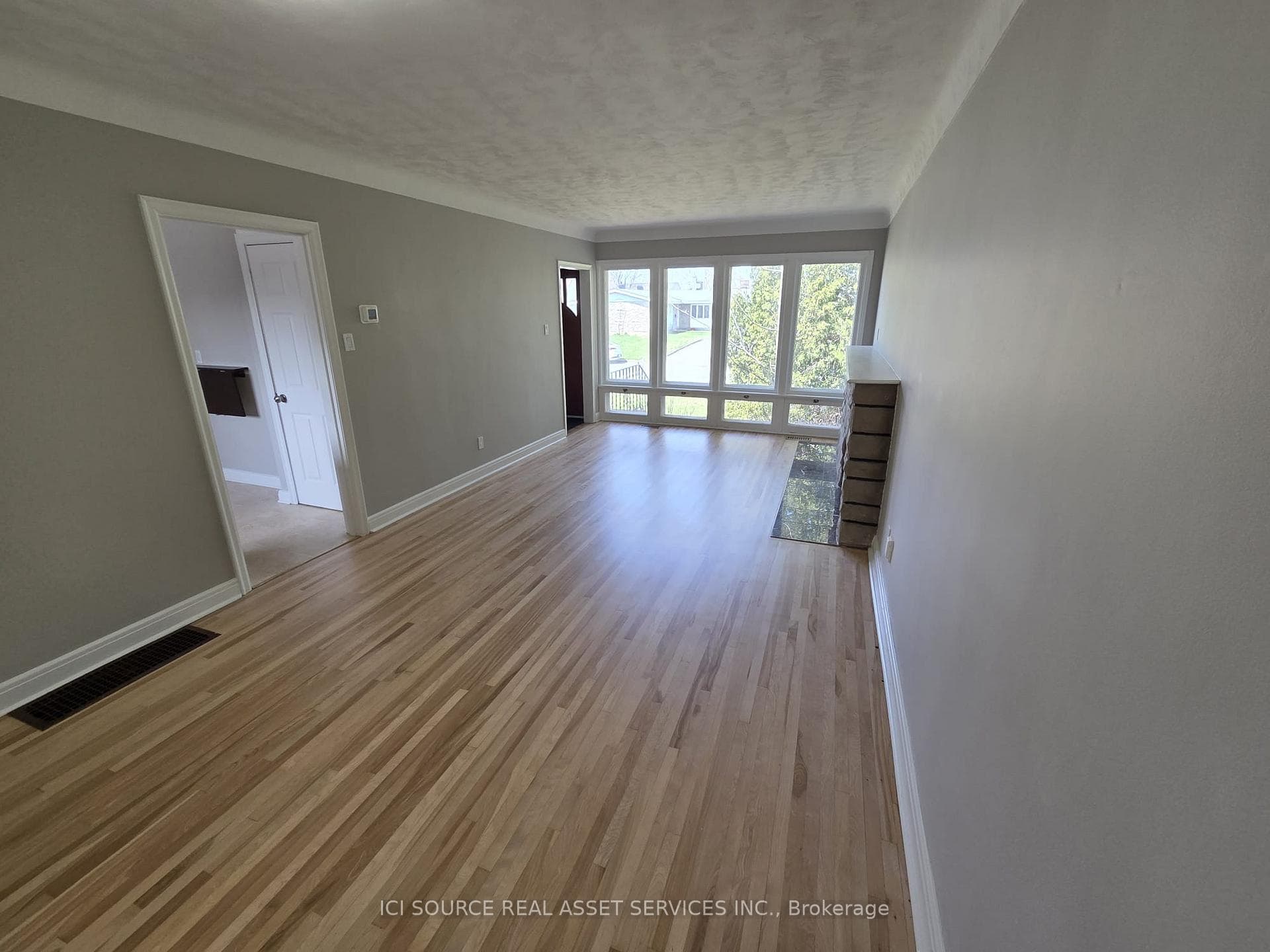 30 Sunnycrest Drive photo 6