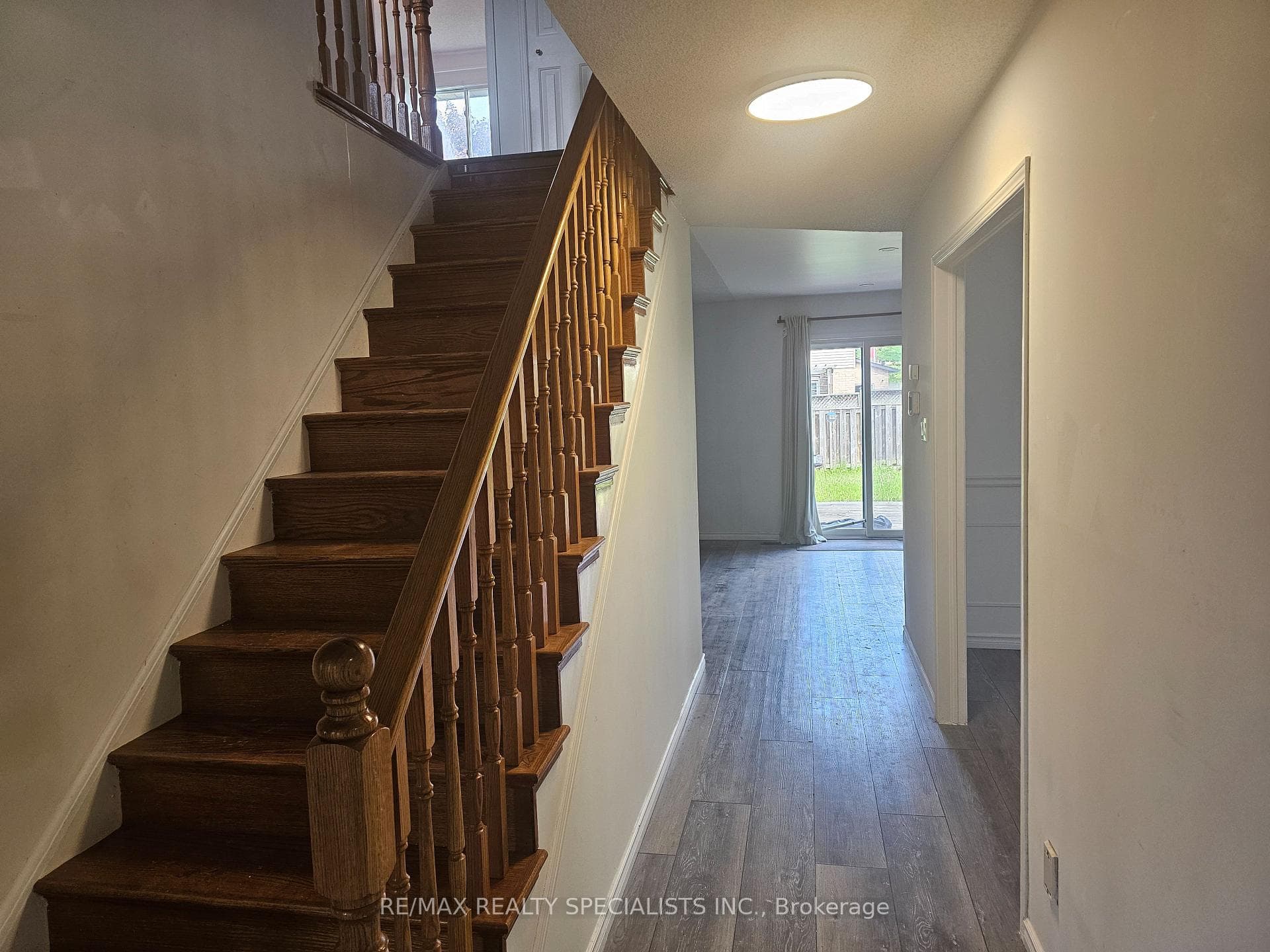 283 Delancey Boulevard photo 41