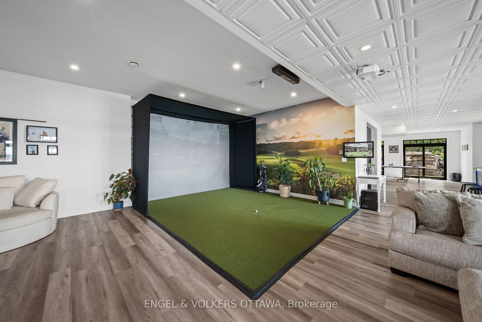 Golf Sim (negotiable)