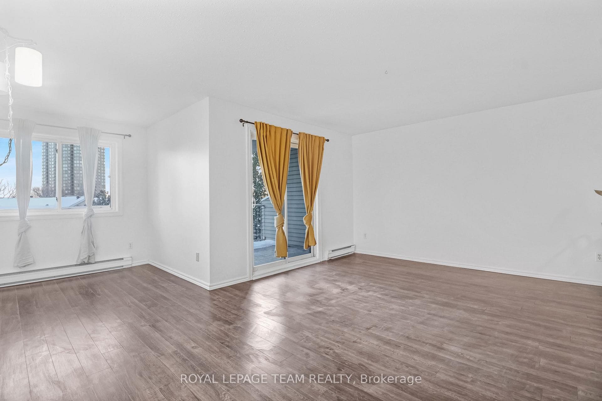 270 Brittany Drive Unit 416 photo 18