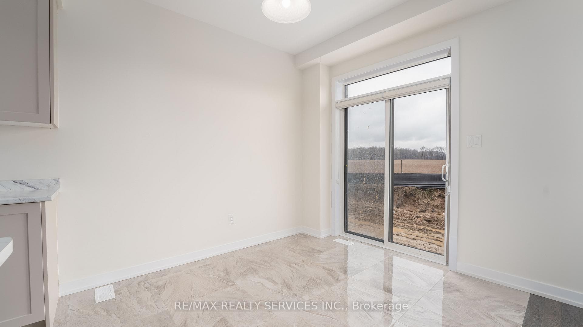25 Monteith Drive photo 8