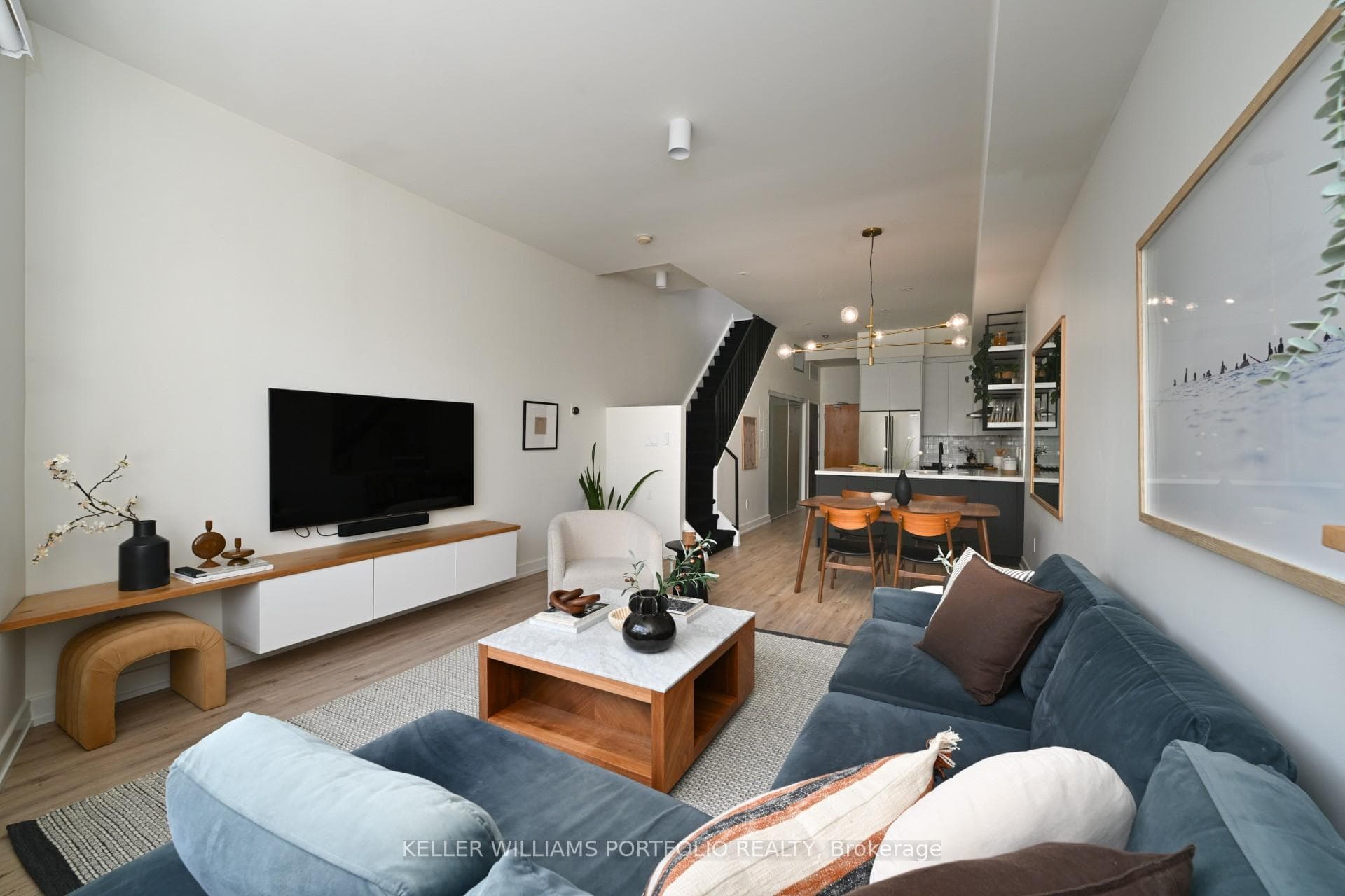 235 Medland Street Unit 208 photo 1